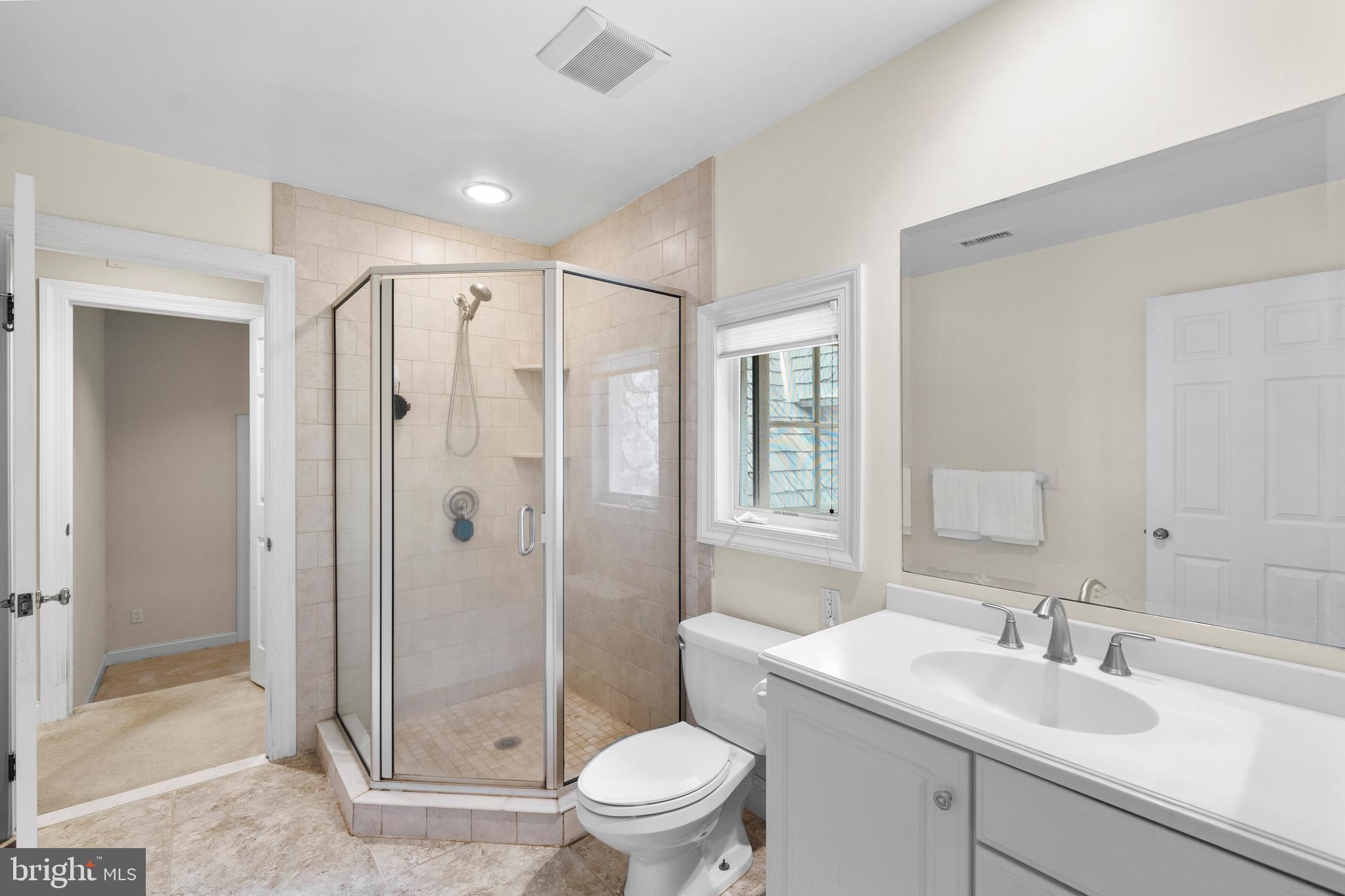 RADNOR HUNT - Residential