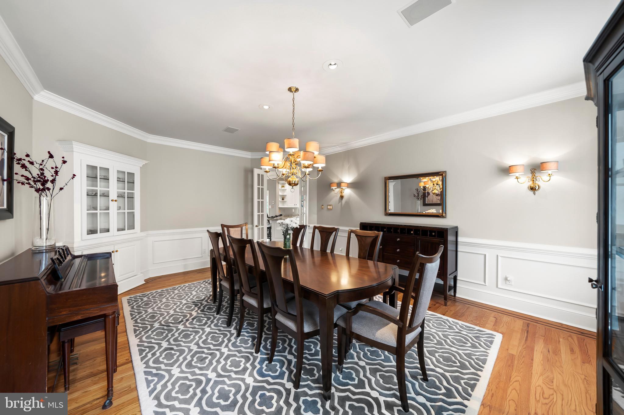RADNOR HUNT - Residential