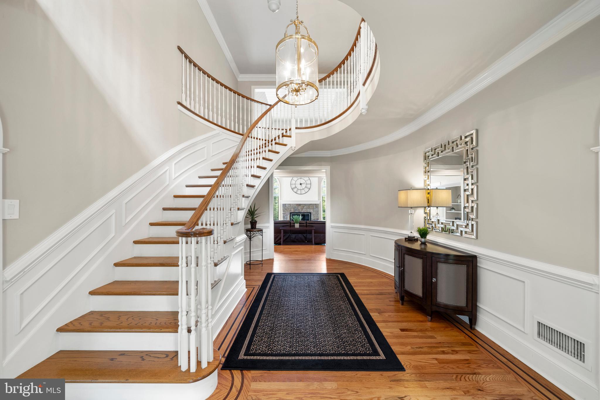 RADNOR HUNT - Residential