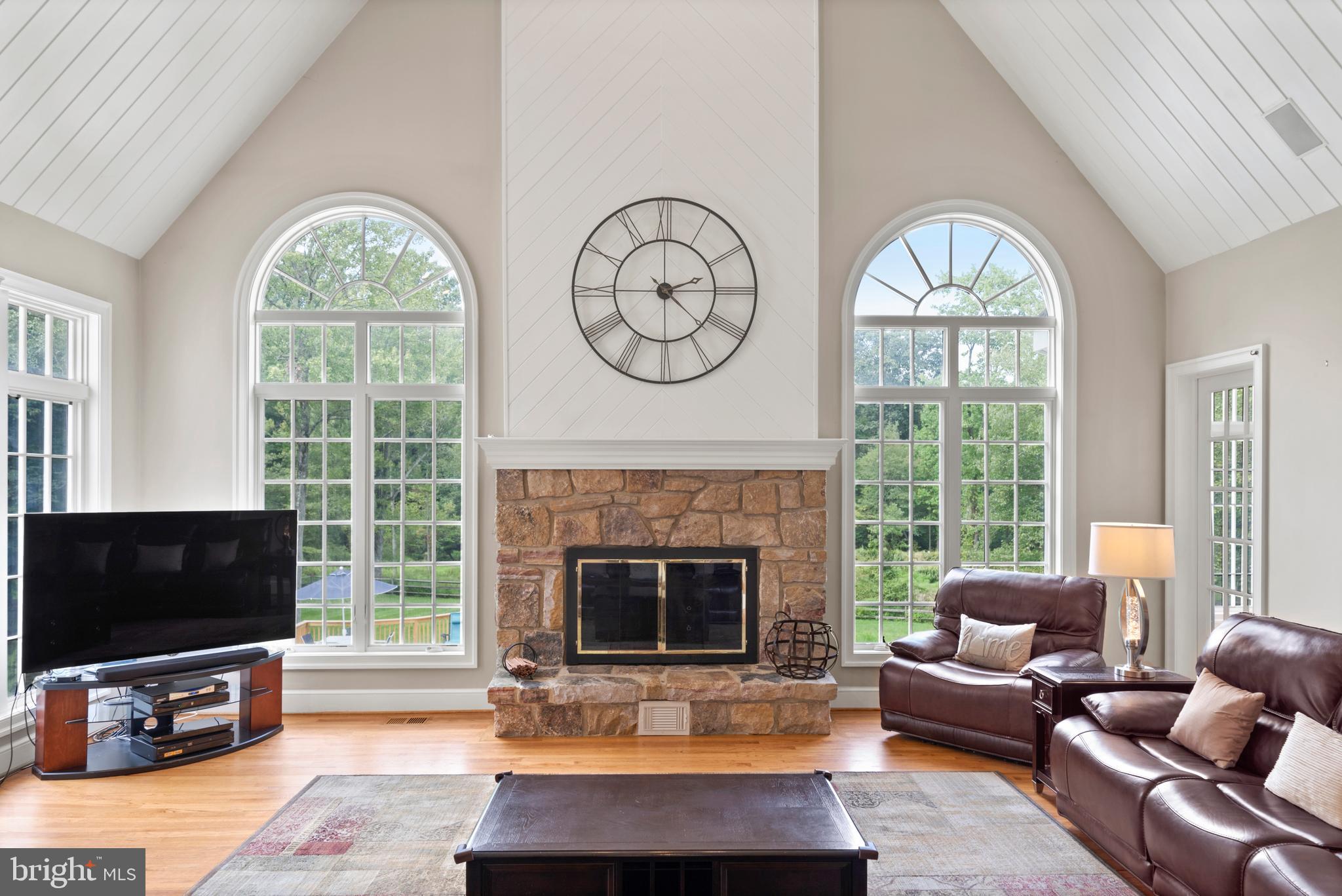 RADNOR HUNT - Residential