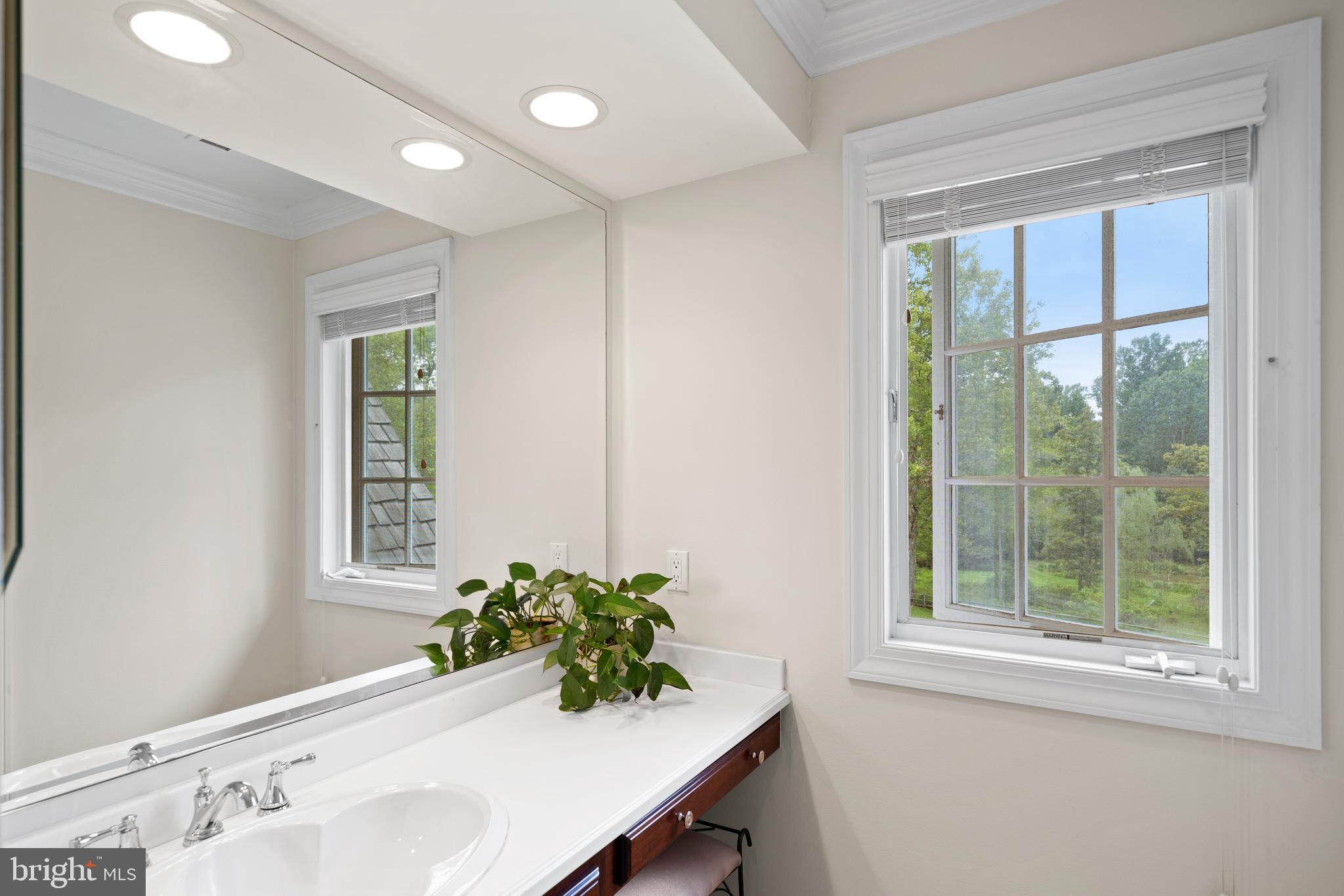 RADNOR HUNT - Residential