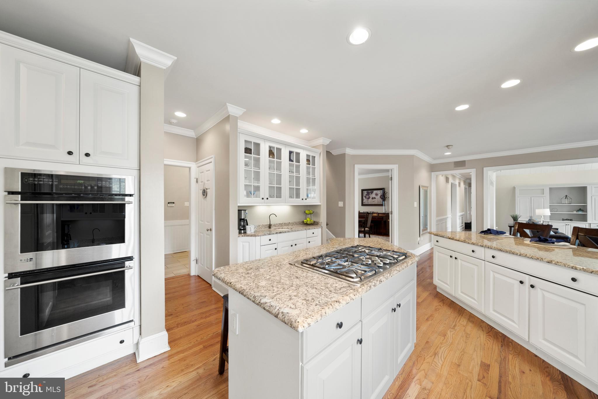 RADNOR HUNT - Residential