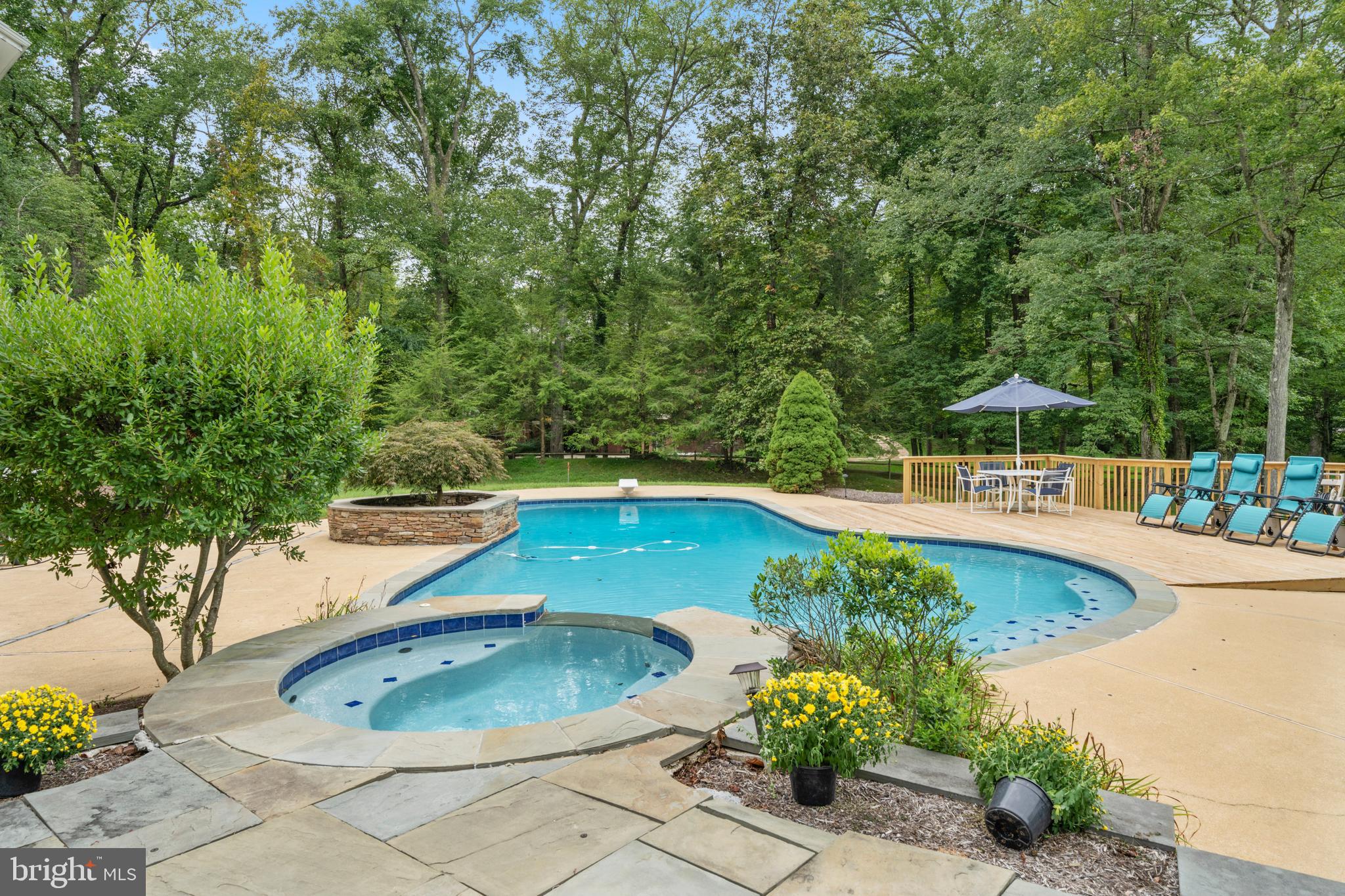 RADNOR HUNT - Residential