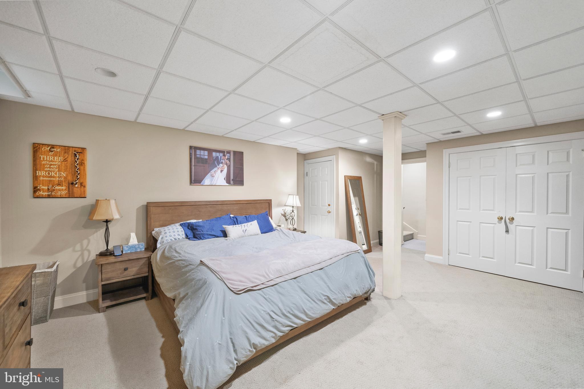 RADNOR HUNT - Residential