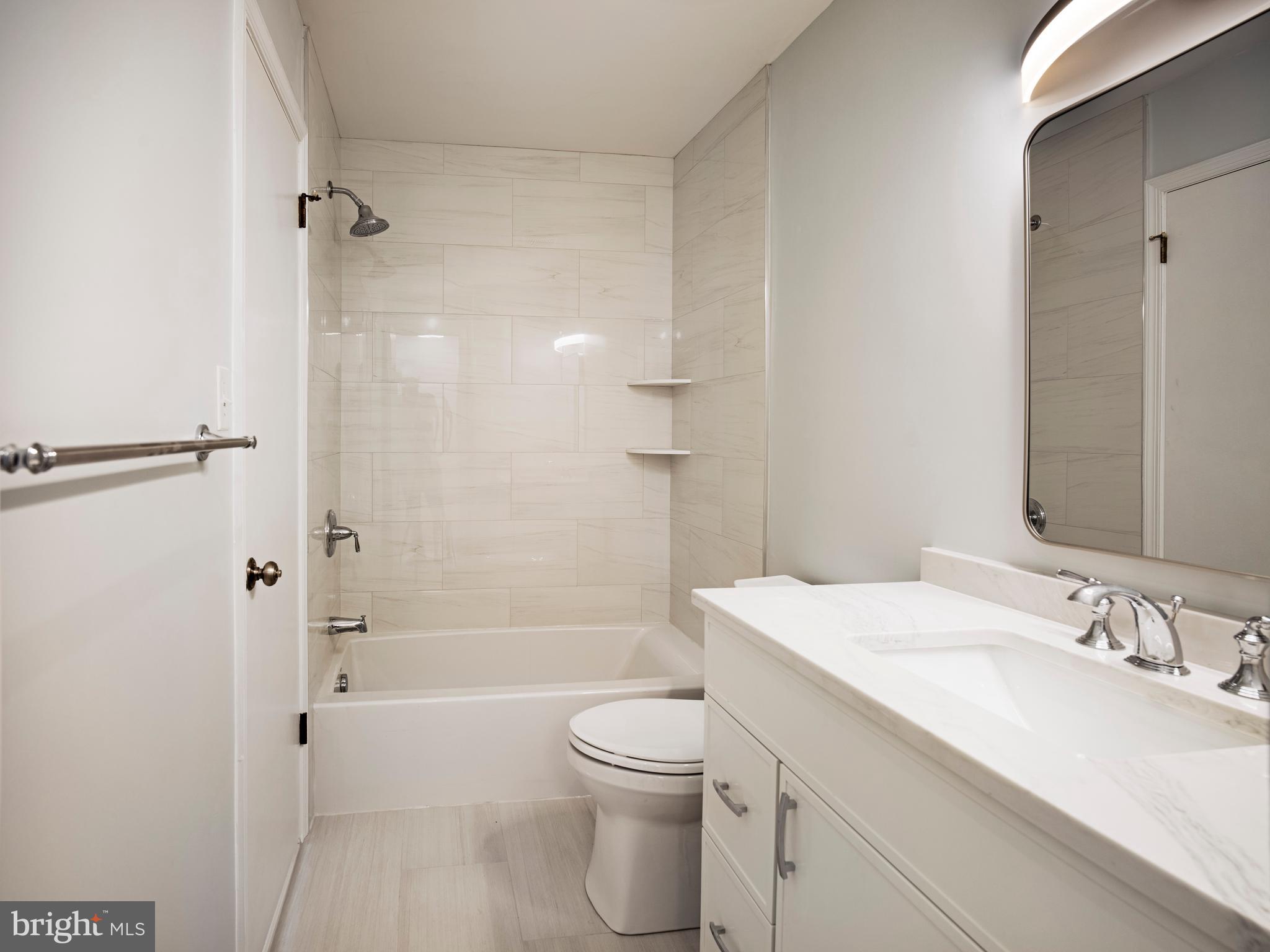 WALNUT HILL - Residential