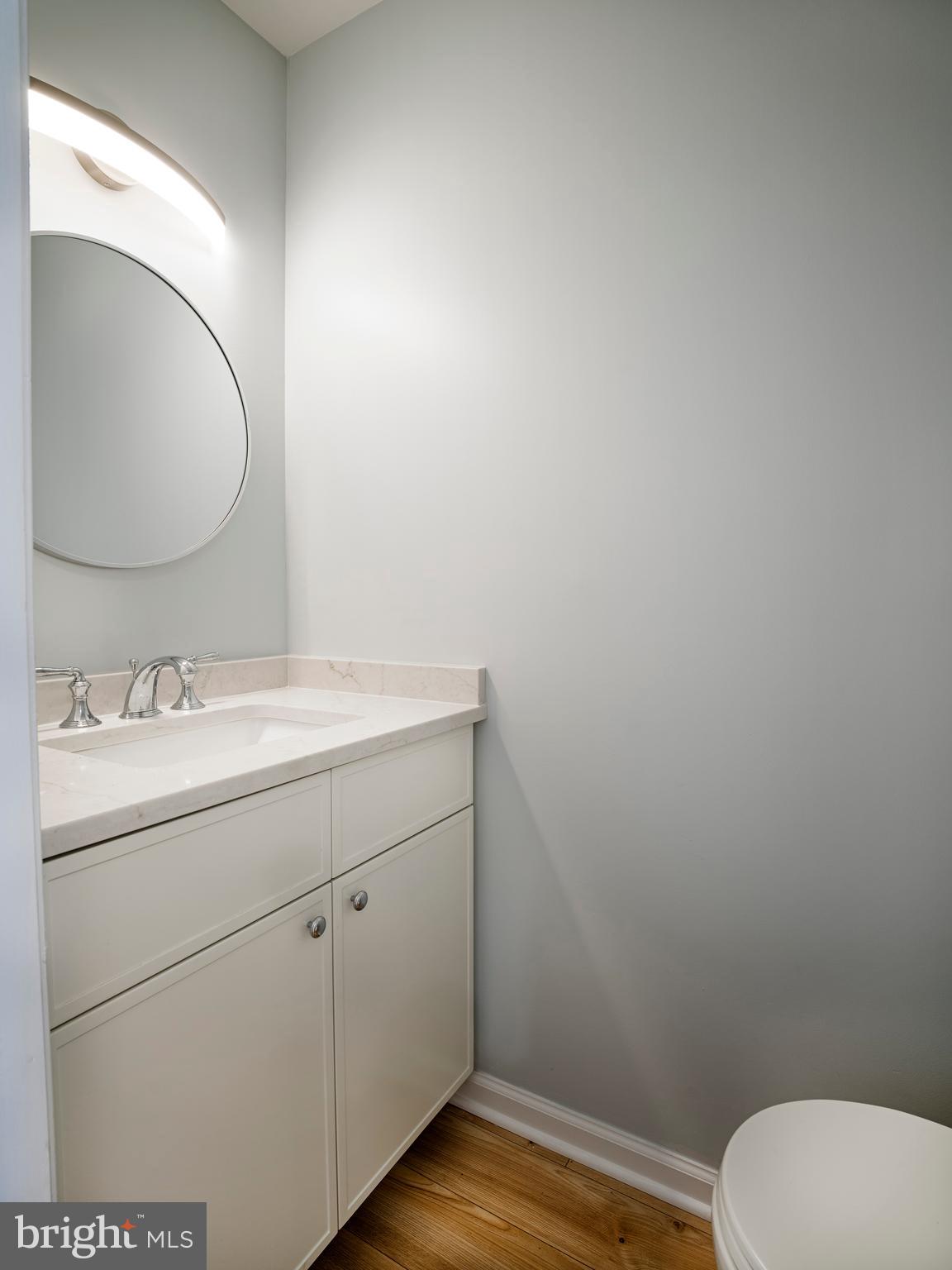 WALNUT HILL - Residential