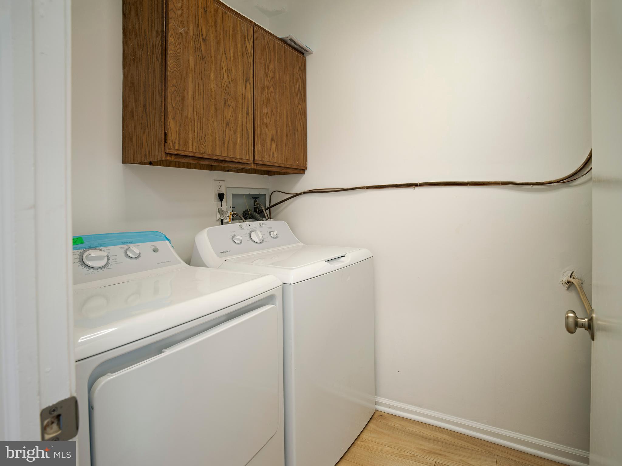 WALNUT HILL - Residential