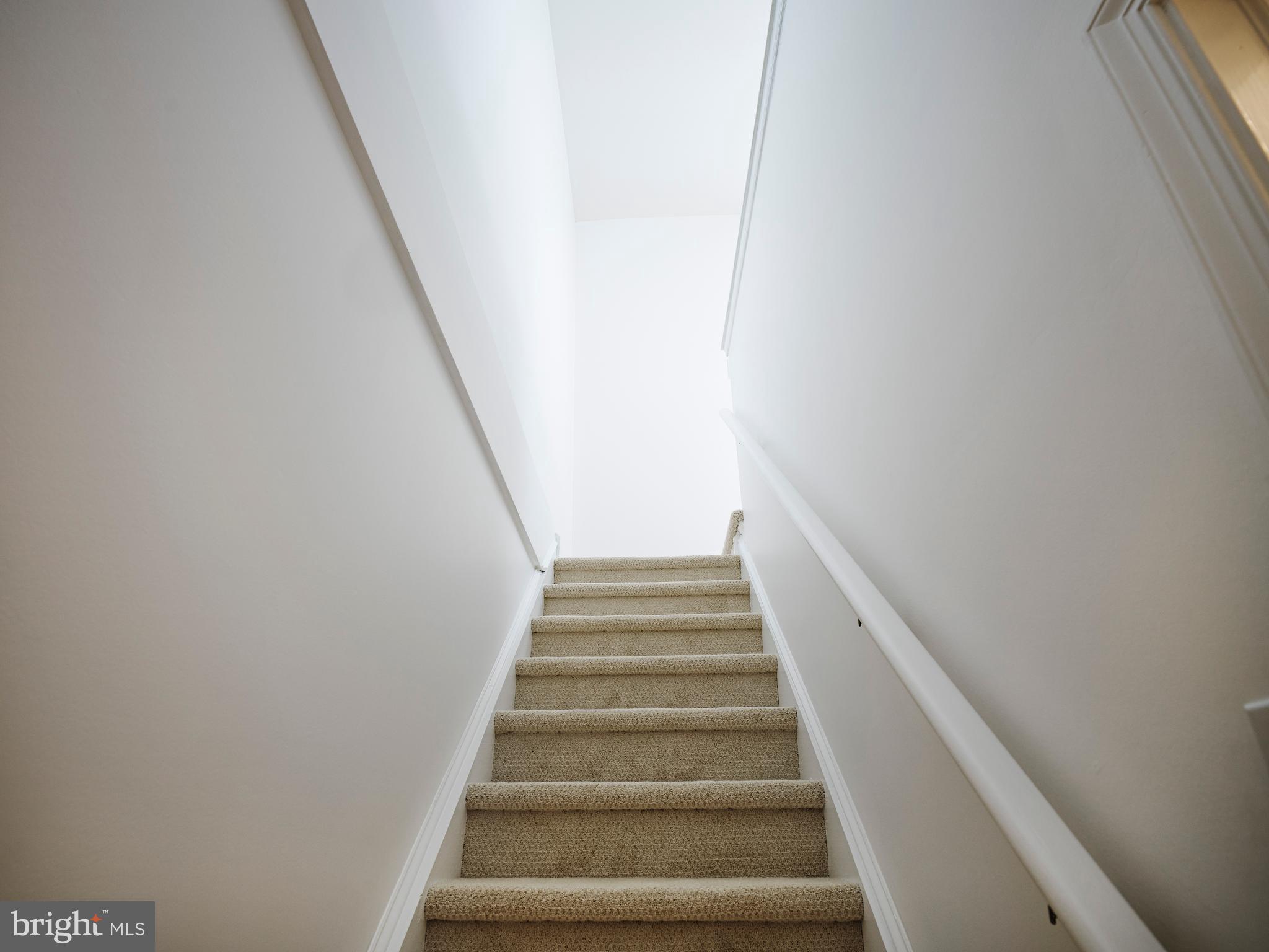 WALNUT HILL - Residential