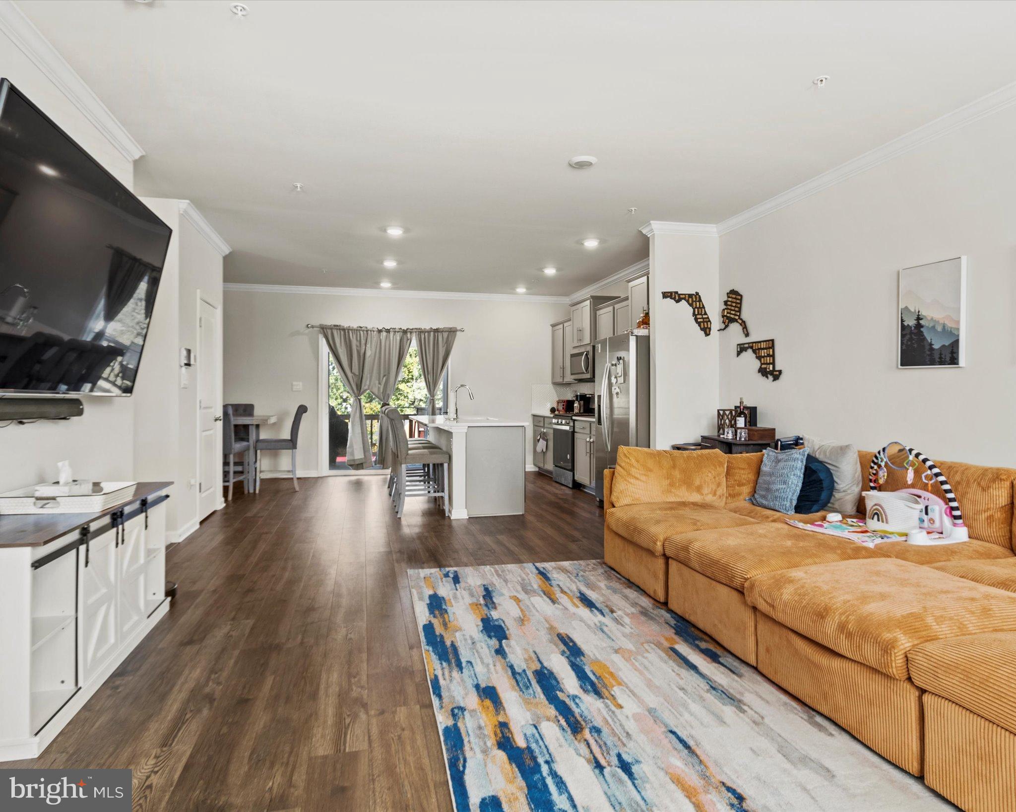 WOODYARD - Residential