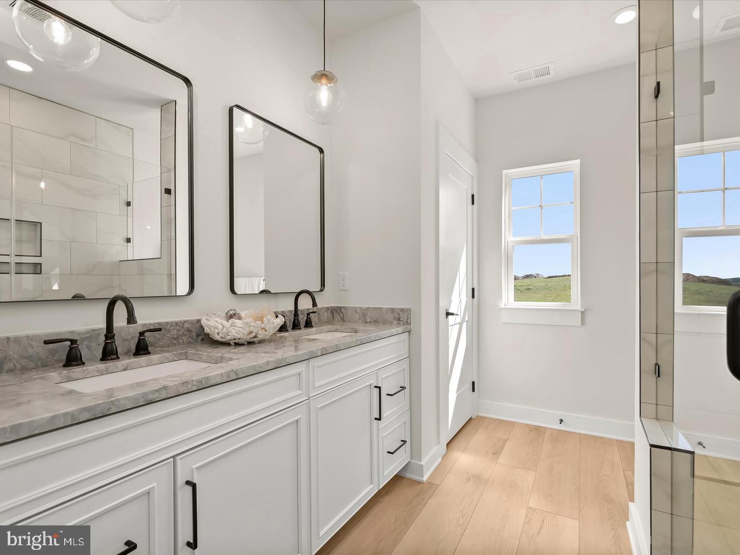 WALNUT RIDGE - Residential