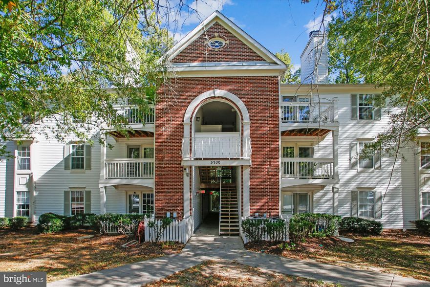 Welcome Home to this TWO BEDROOM/TWO BATHROOM condominium!  THIRD FLOOR BACKING TO COMMON AREA!  Fully renovated kitchen with stainless steel appliances and updated countertops - GORGEOUS! The open concept and vaulted ceiling make the space feel so much bigger.  Plenty of natural sunlight too! Enjoy the family room with a cozy fireplace and separate dedicated dining room. Off the family room is a sliding glass door to a balcony that overlooks the common space. Both bathrooms have been updated with new vanities and lighting.  The primary bedroom has a HUGE walk-in closet and an en suite bathroom.  The second bedroom and hall bathroom add multiple options for guests or home office.  There is also an in-unit washer and dryer and a large pantry.    PERFECT location  - 5 minutes from Ft. Belvoir,  near GW parkway and Fairfax County Parkway.  Quick drive to Wegmans and Kingstowne.