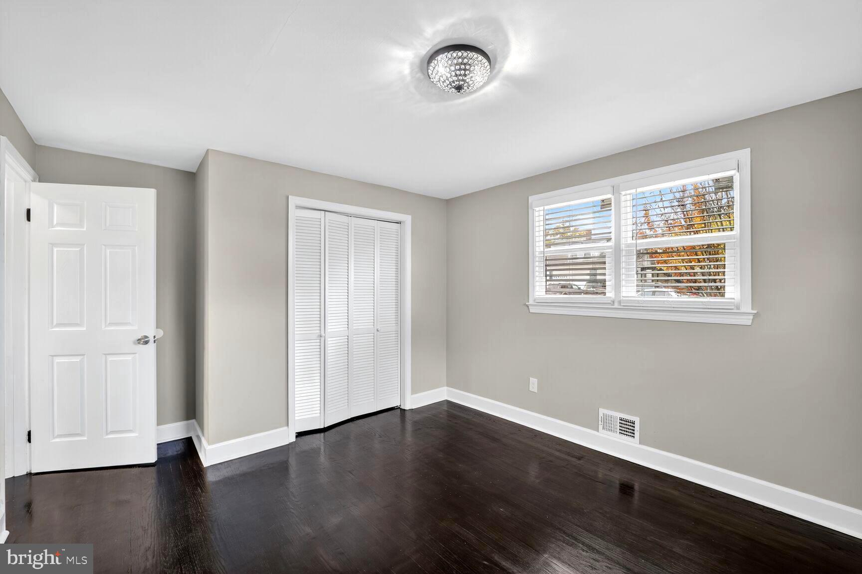 ABBOTT FOREST - Residential