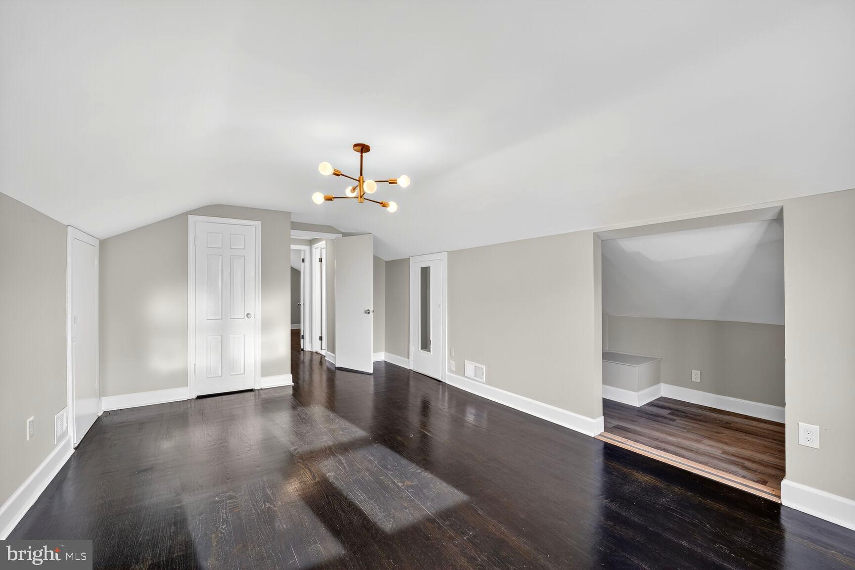 ABBOTT FOREST - Residential