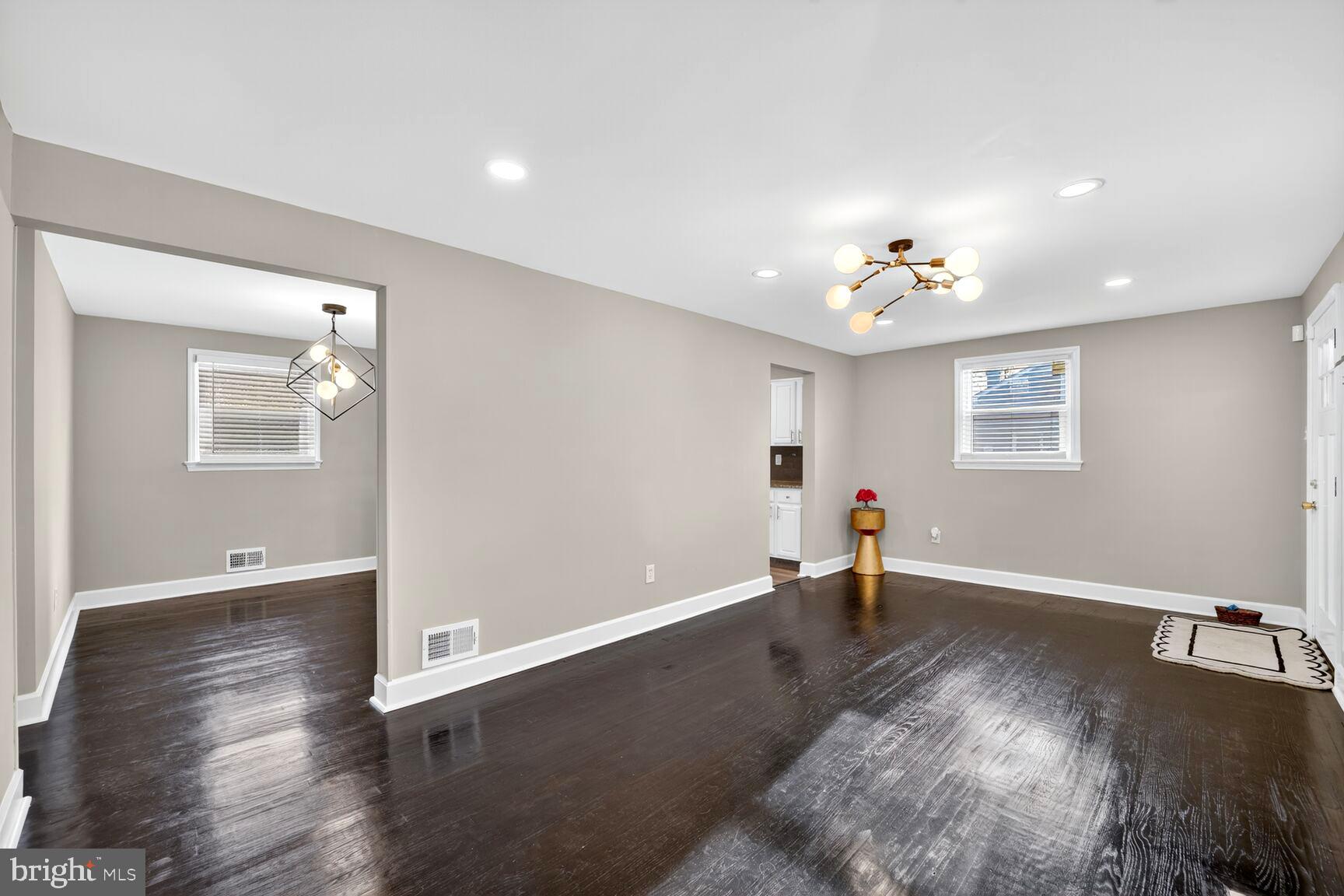 ABBOTT FOREST - Residential