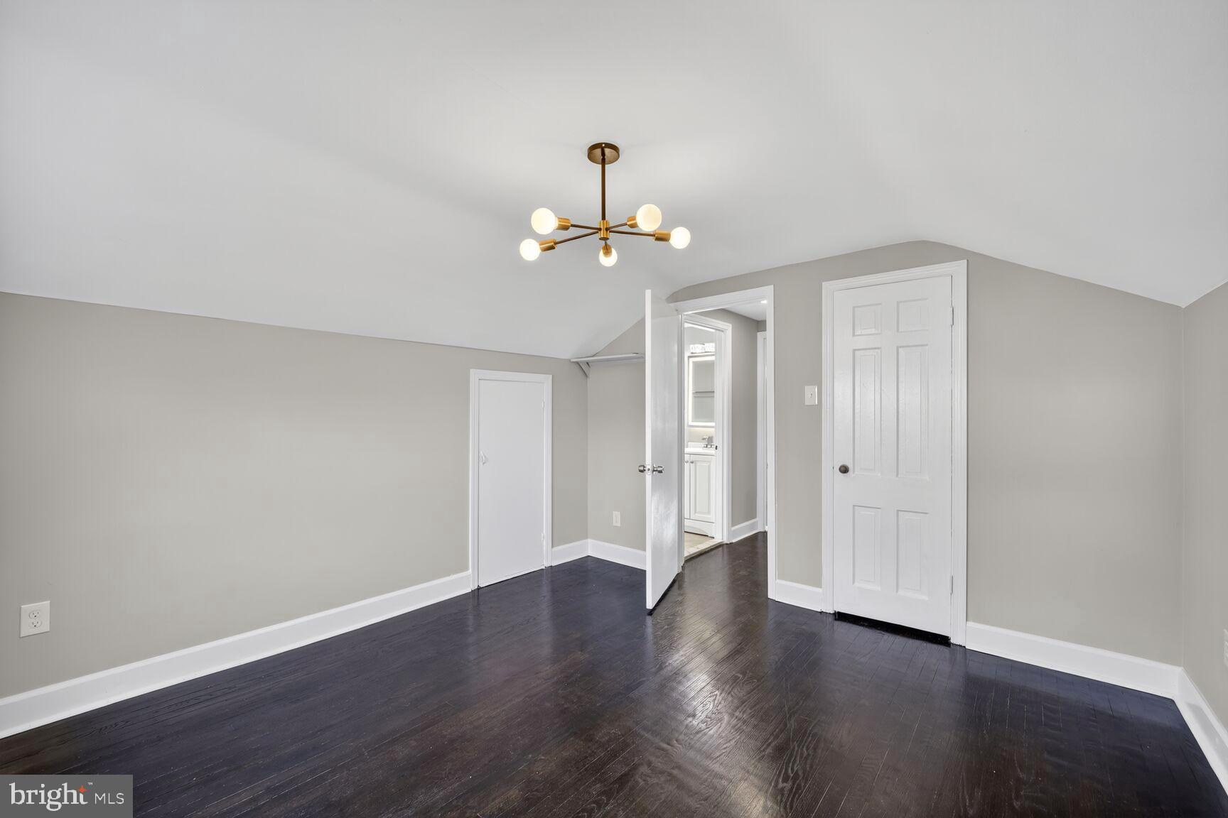 ABBOTT FOREST - Residential