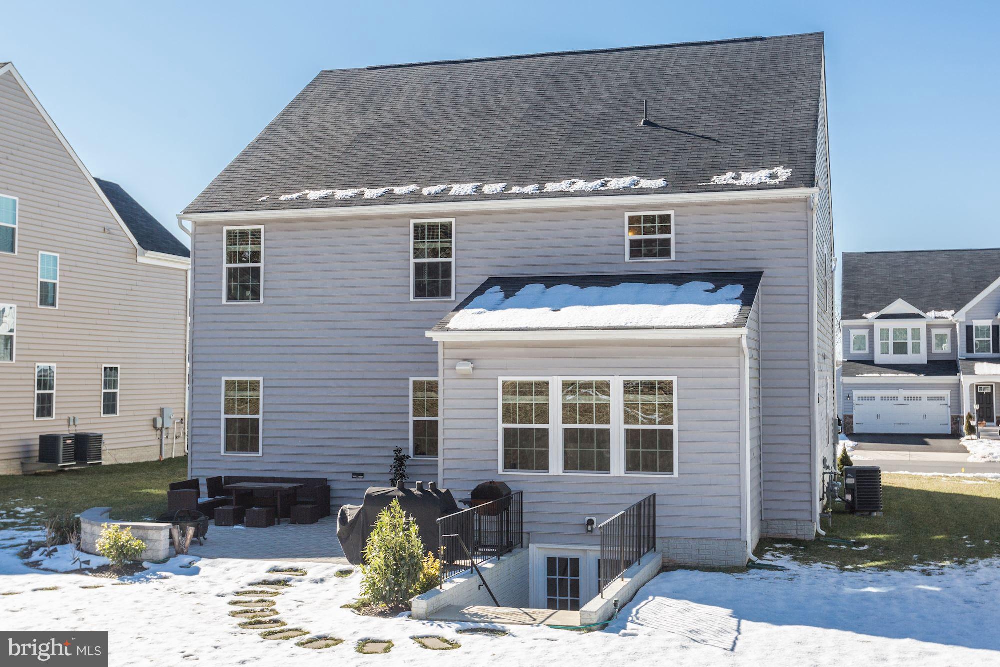 SEVEN HILLS - Residential