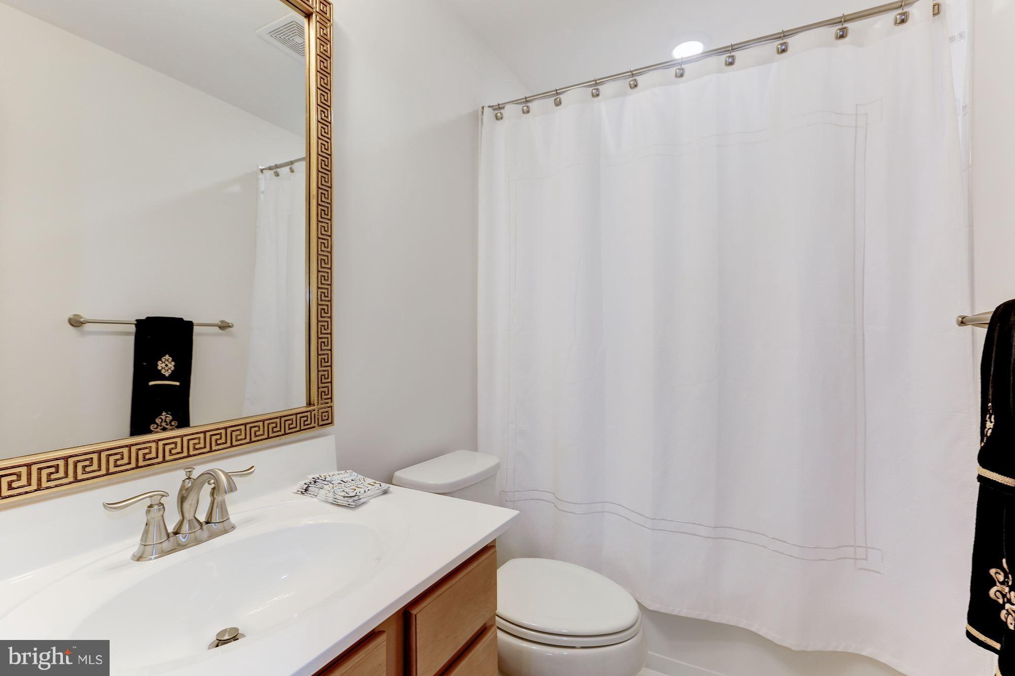 SEVEN HILLS - Residential