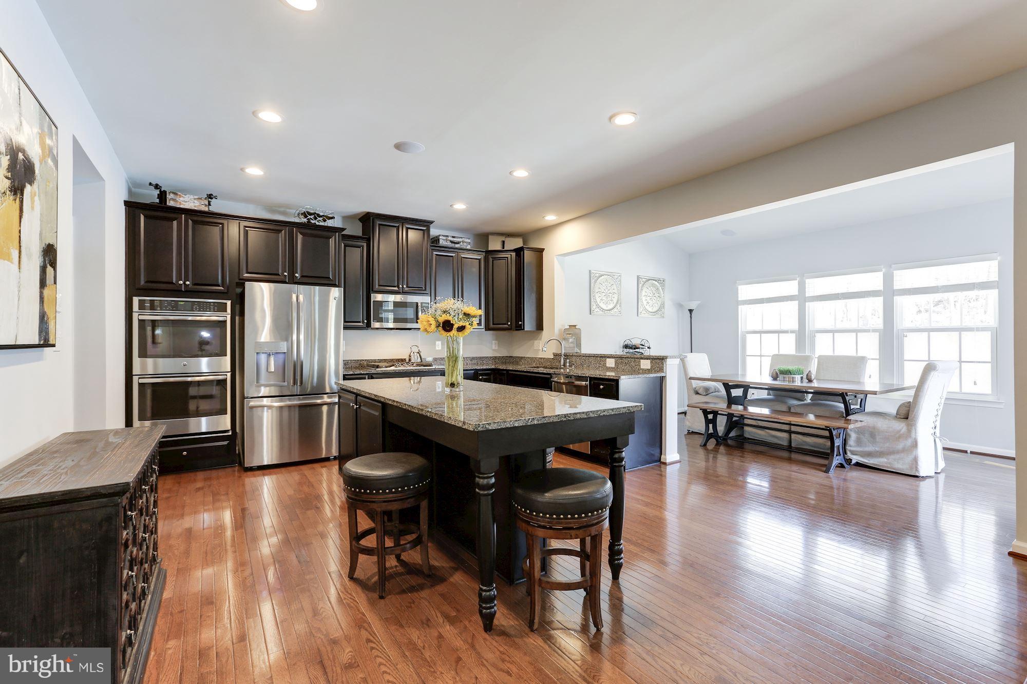 SEVEN HILLS - Residential