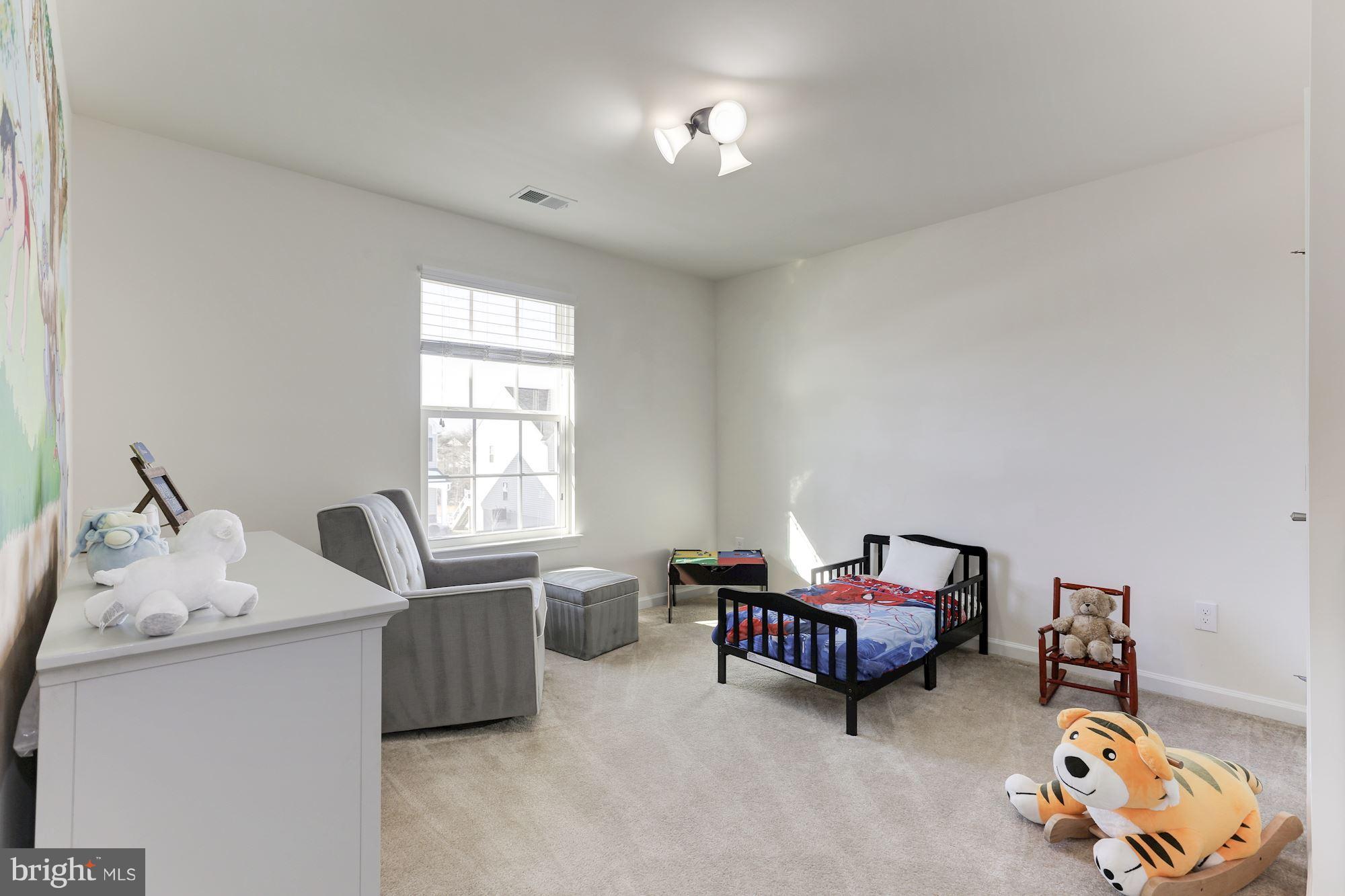 SEVEN HILLS - Residential