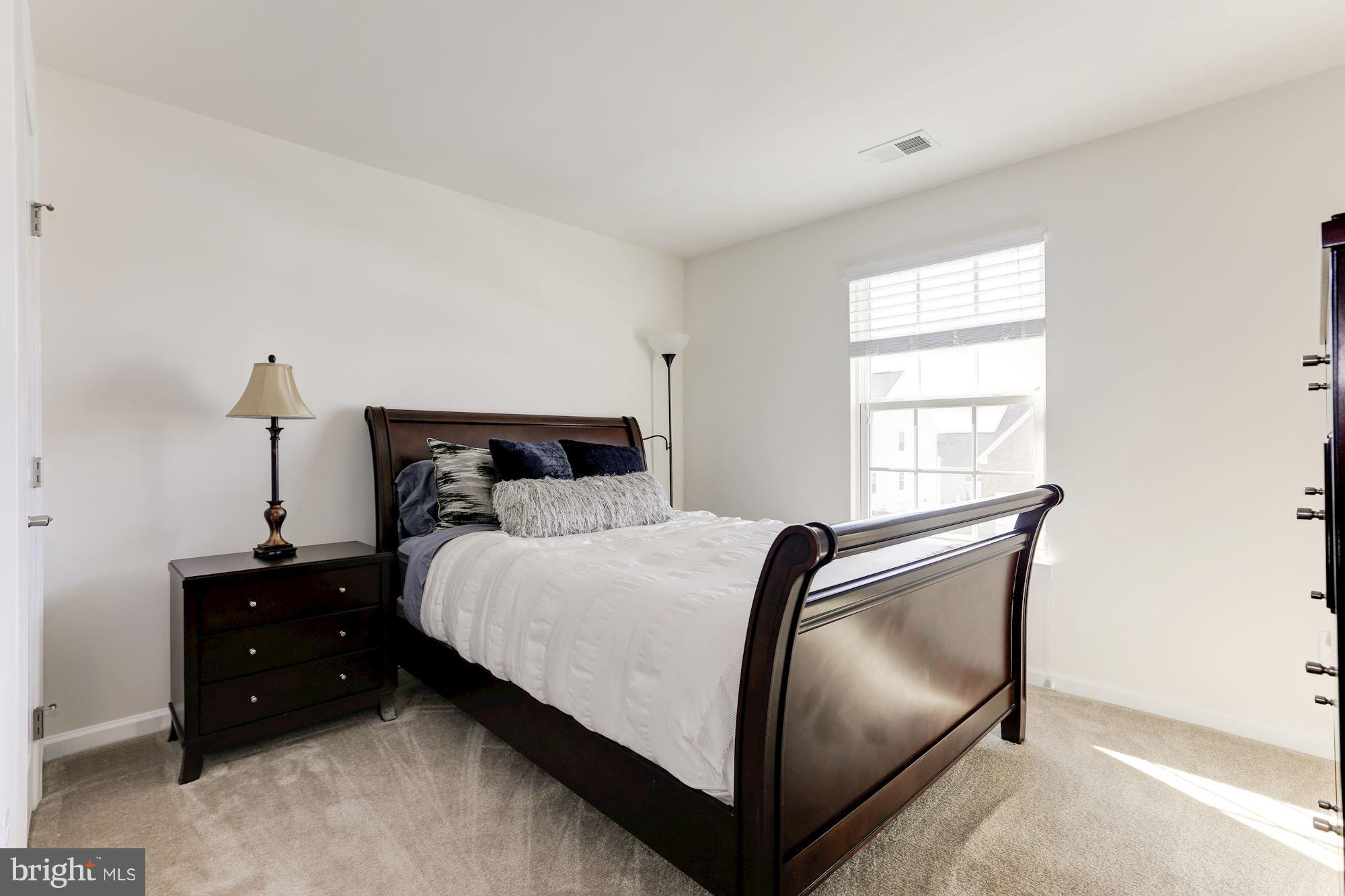 SEVEN HILLS - Residential