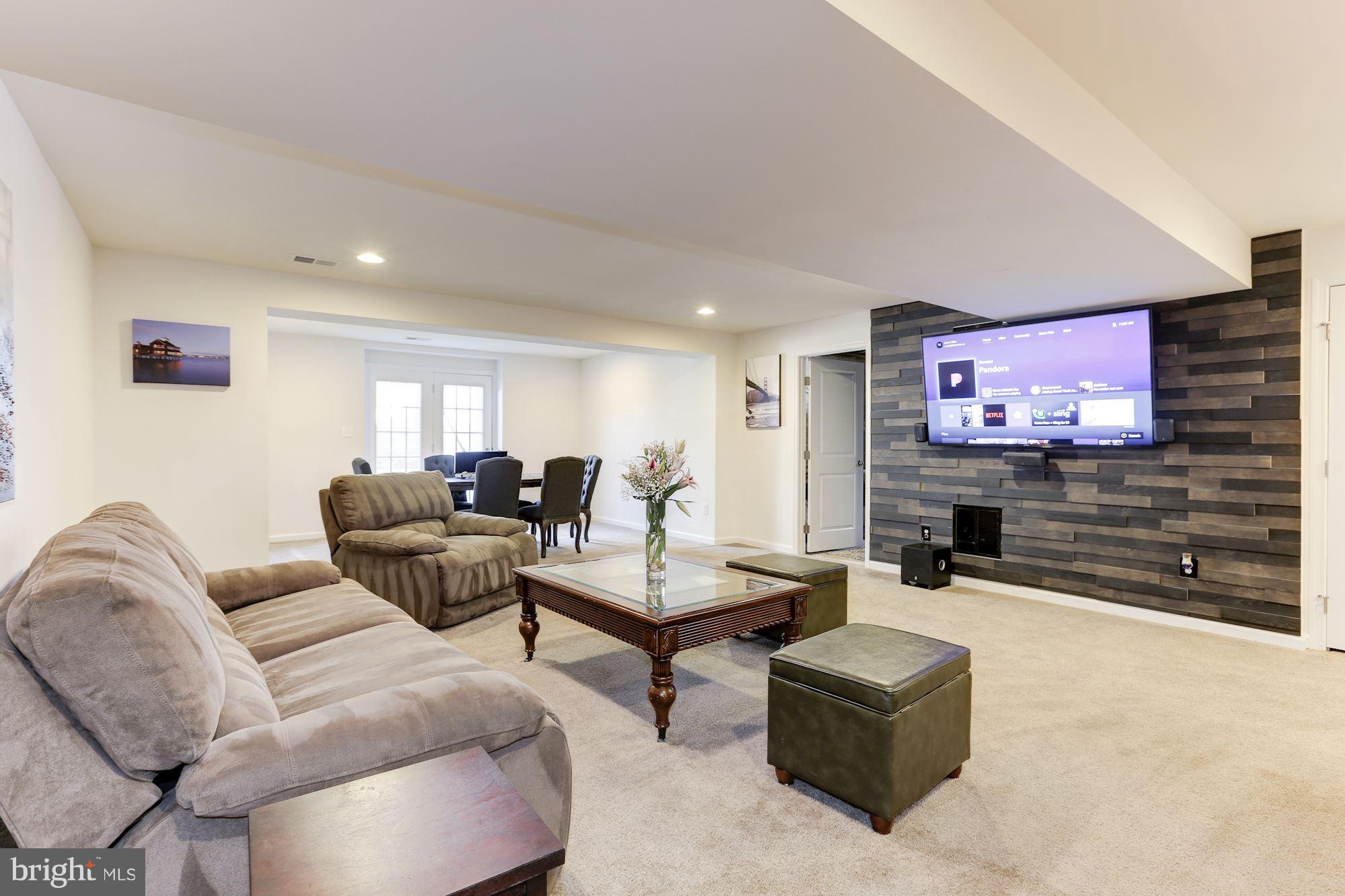 SEVEN HILLS - Residential