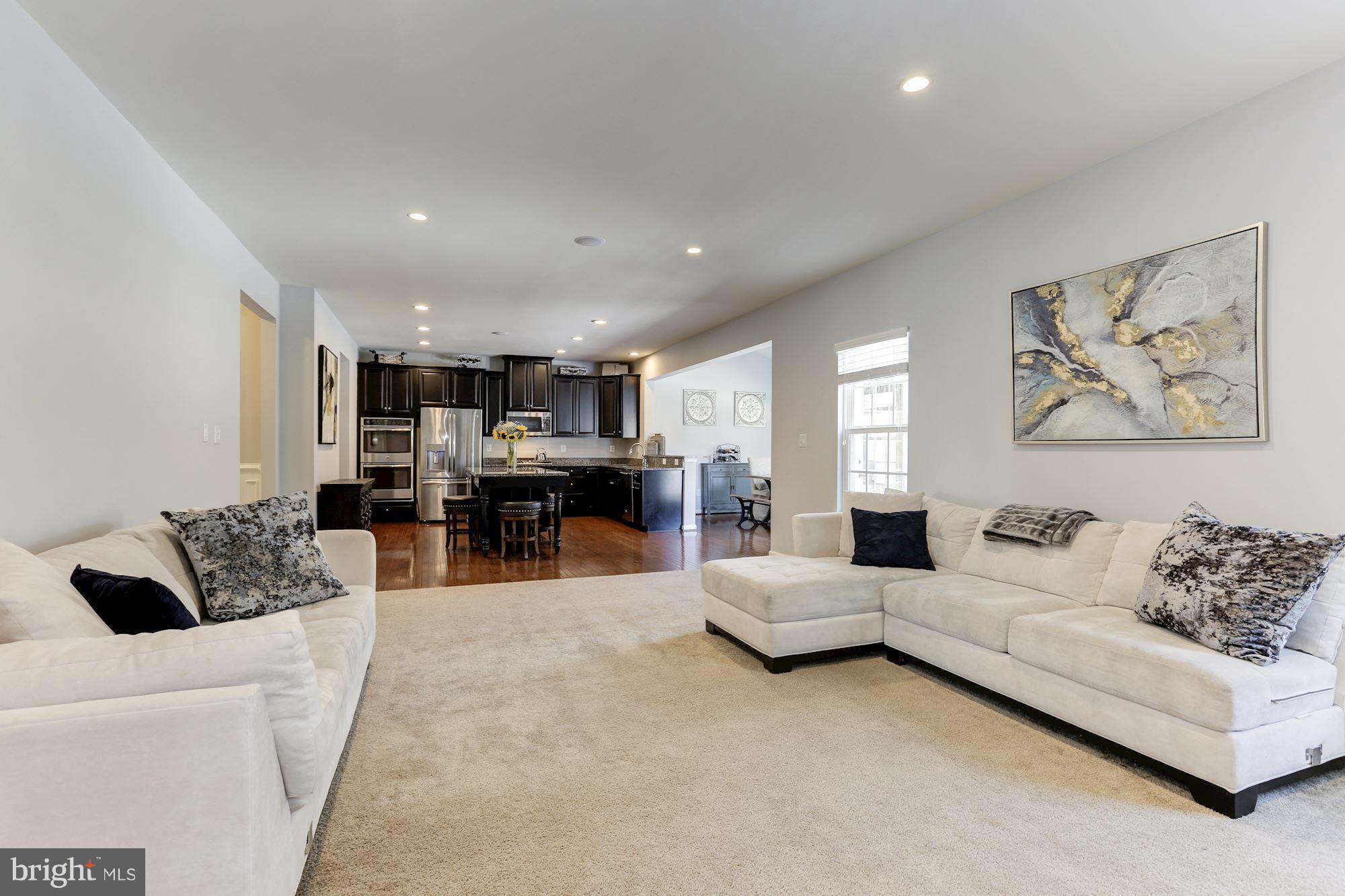 SEVEN HILLS - Residential