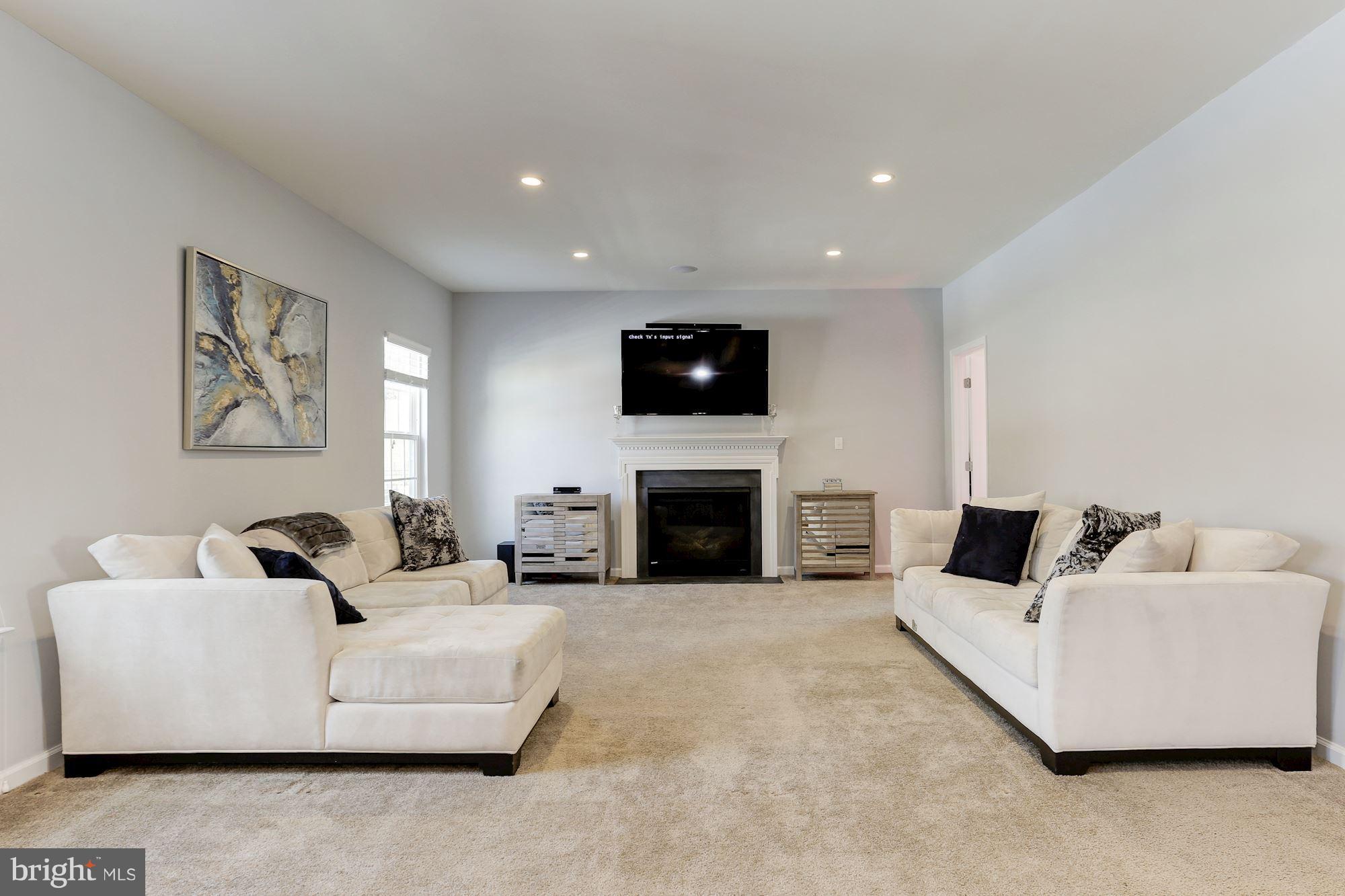 SEVEN HILLS - Residential