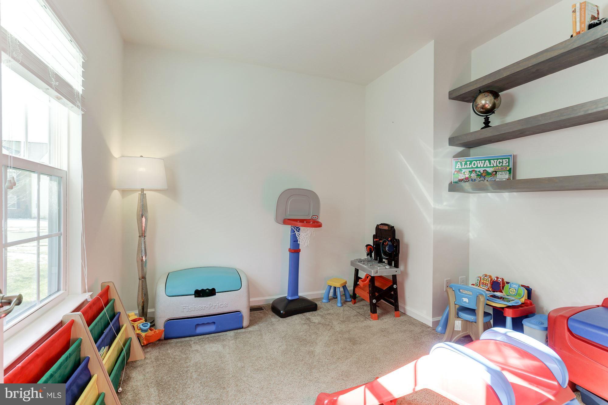 SEVEN HILLS - Residential