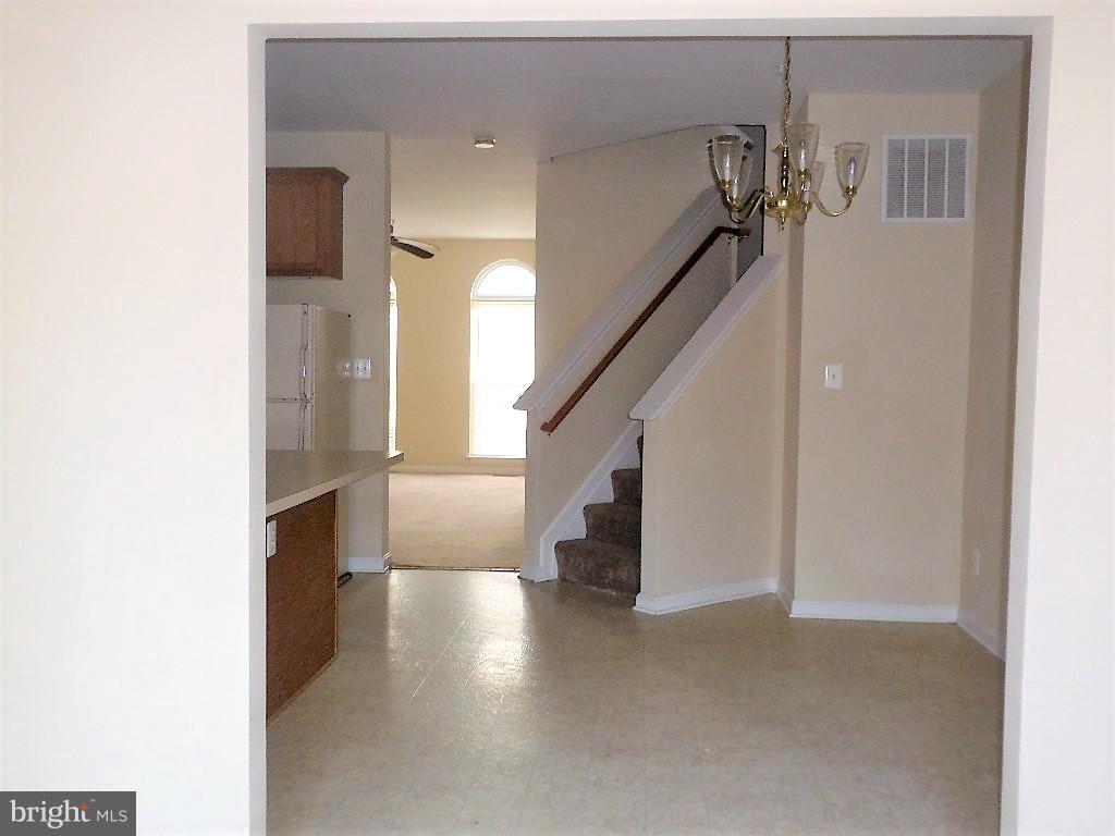 HOLLY WOODS - Residential Lease