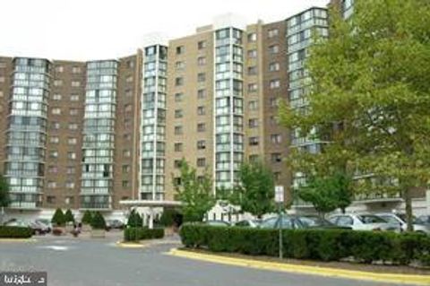 15100 INTERLACHEN DRIVE 4-709 SILVER SPRING MD 20906