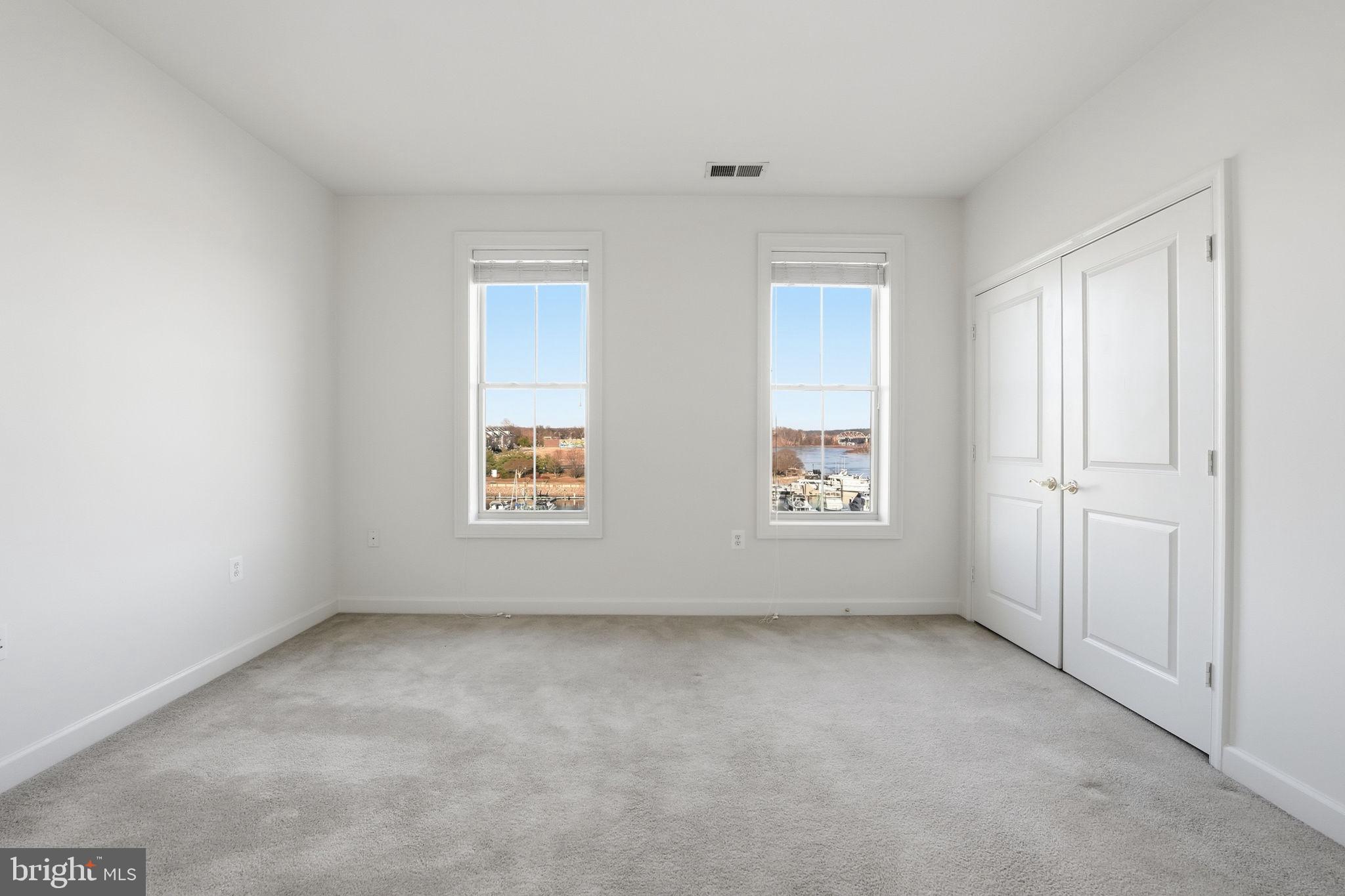 BELMONT BAY - Residential