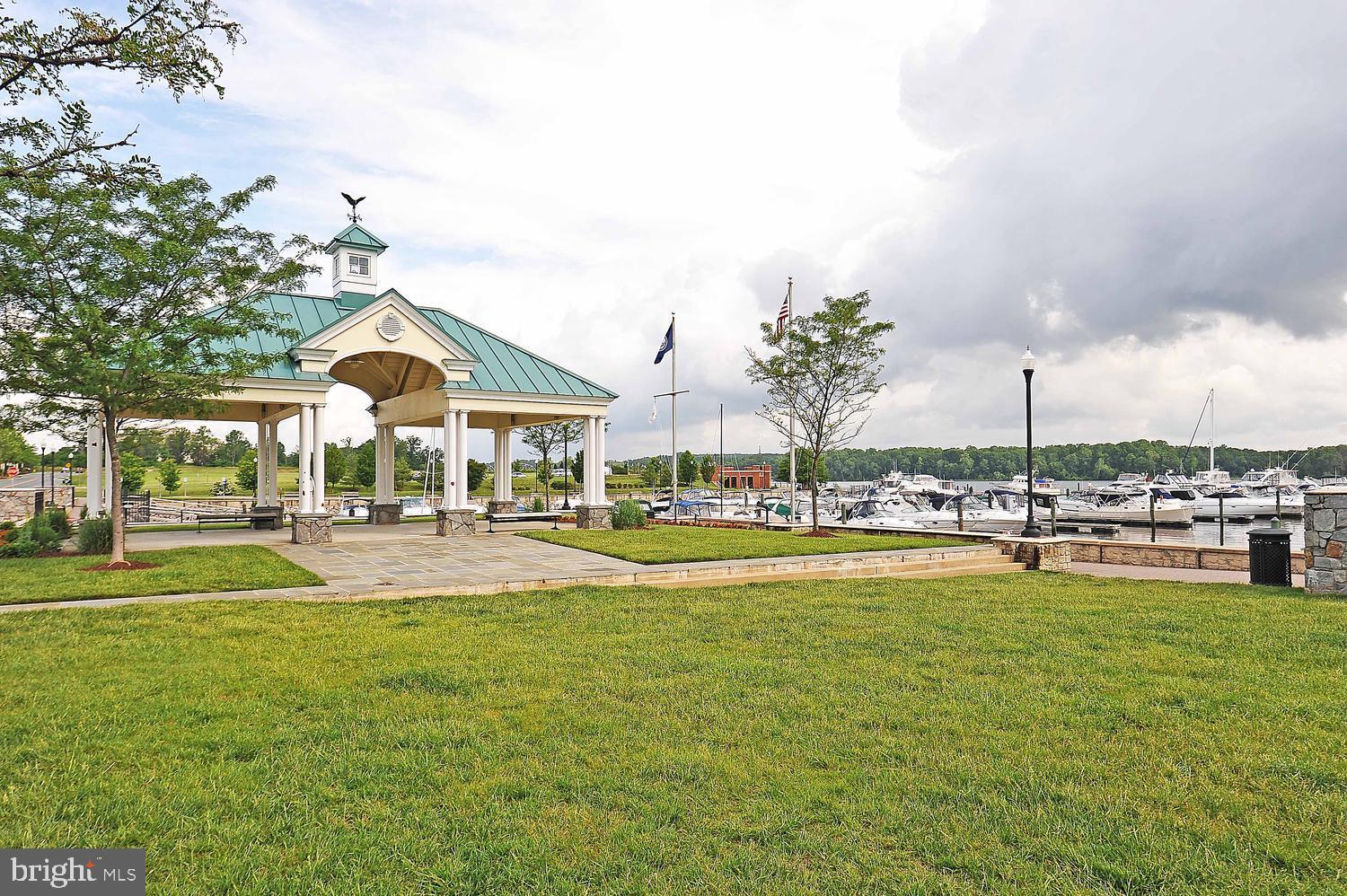 BELMONT BAY - Residential