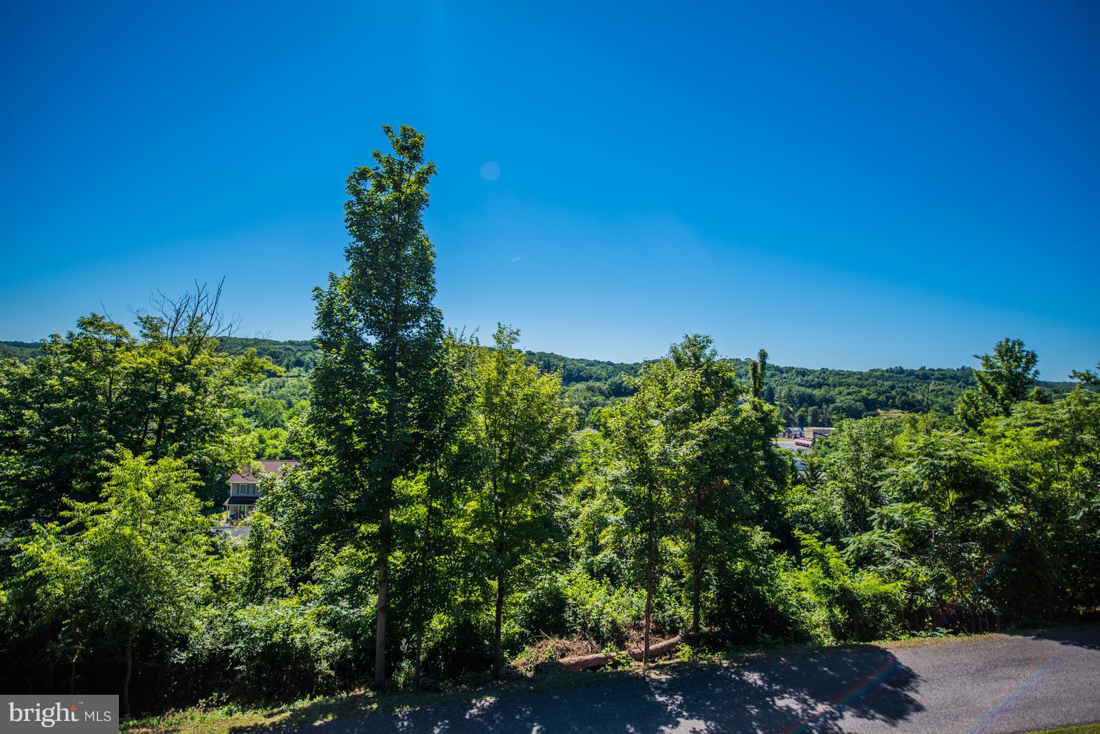 SOUTHRIDGE - Residential