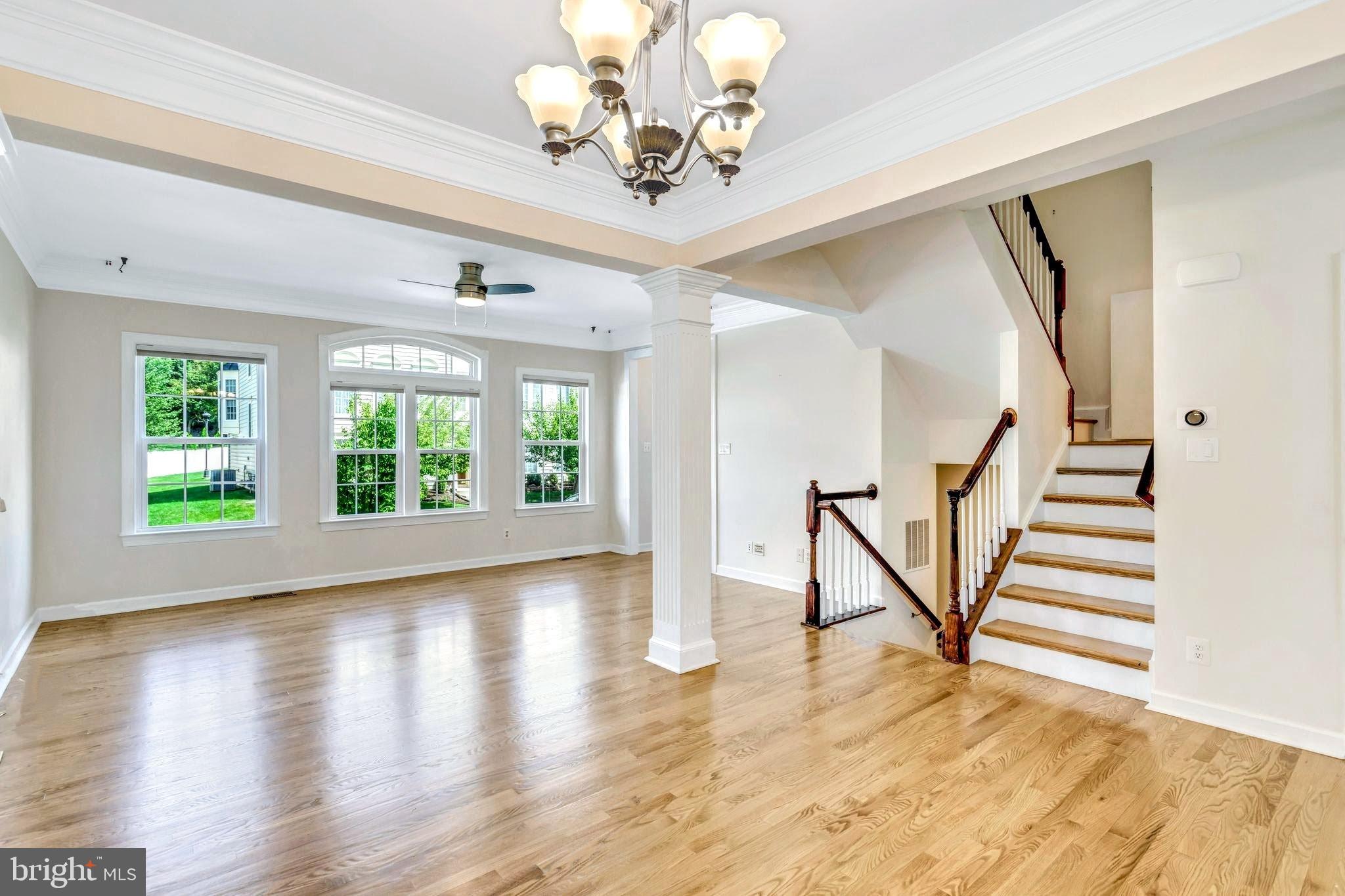 NORTHRIDGE VILLAGE - Residential