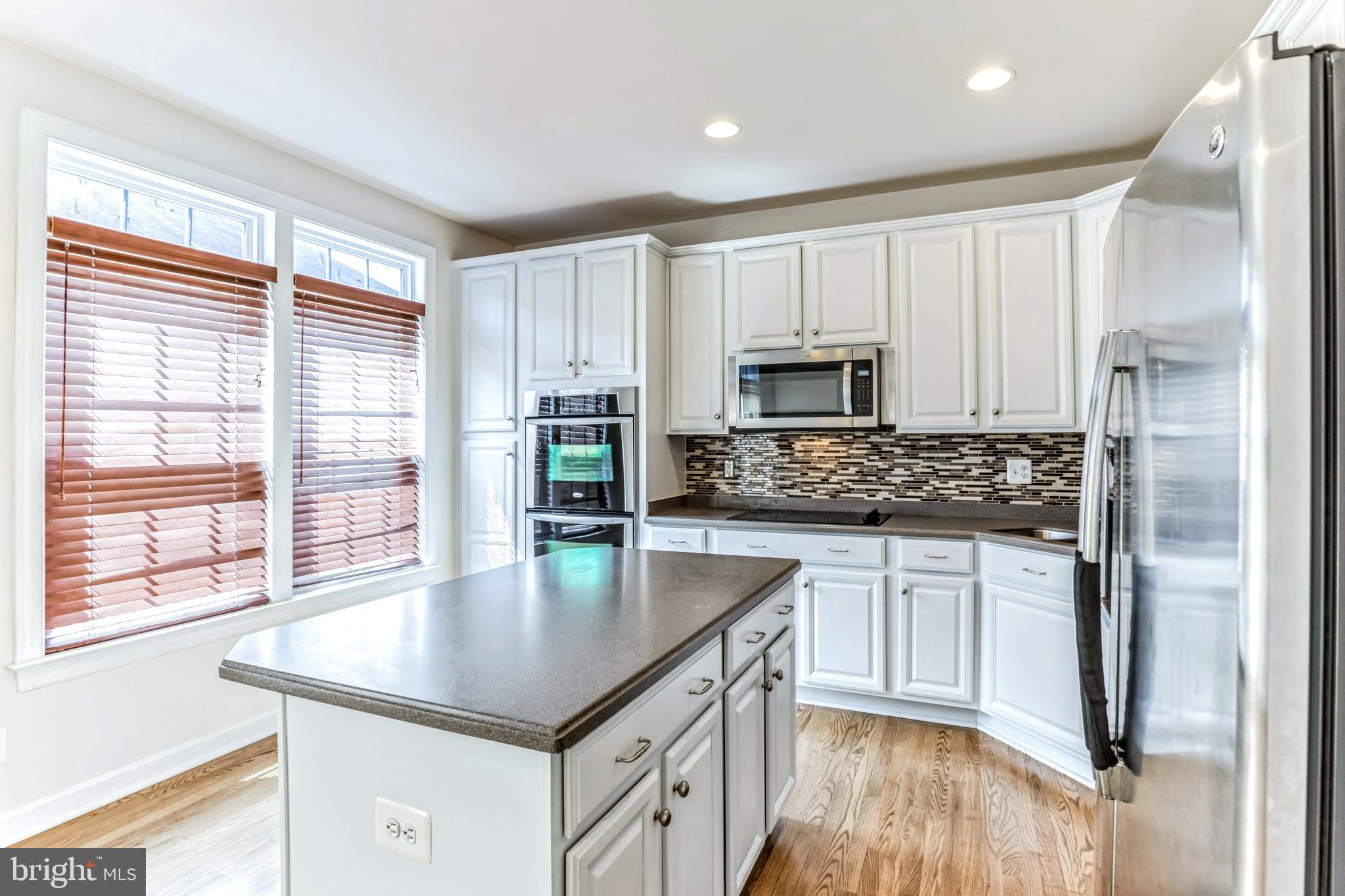 NORTHRIDGE VILLAGE - Residential