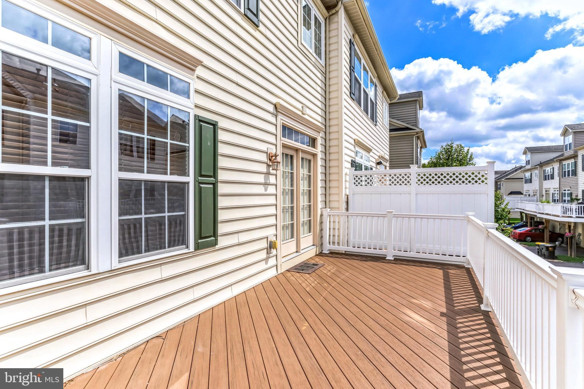 NORTHRIDGE VILLAGE - Residential