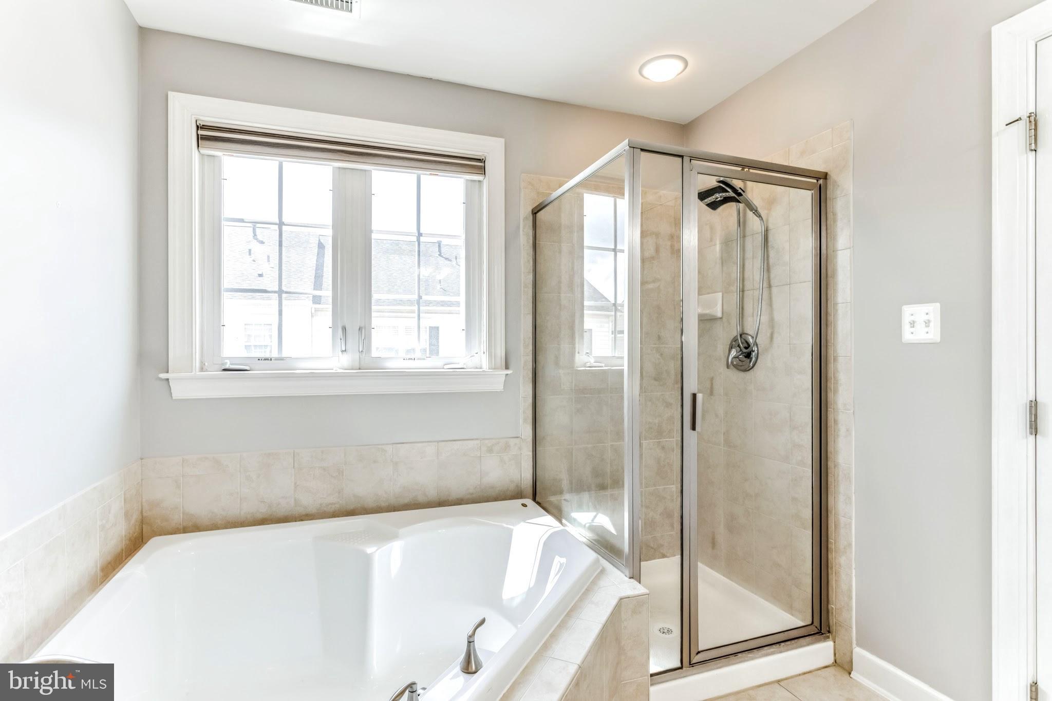 NORTHRIDGE VILLAGE - Residential