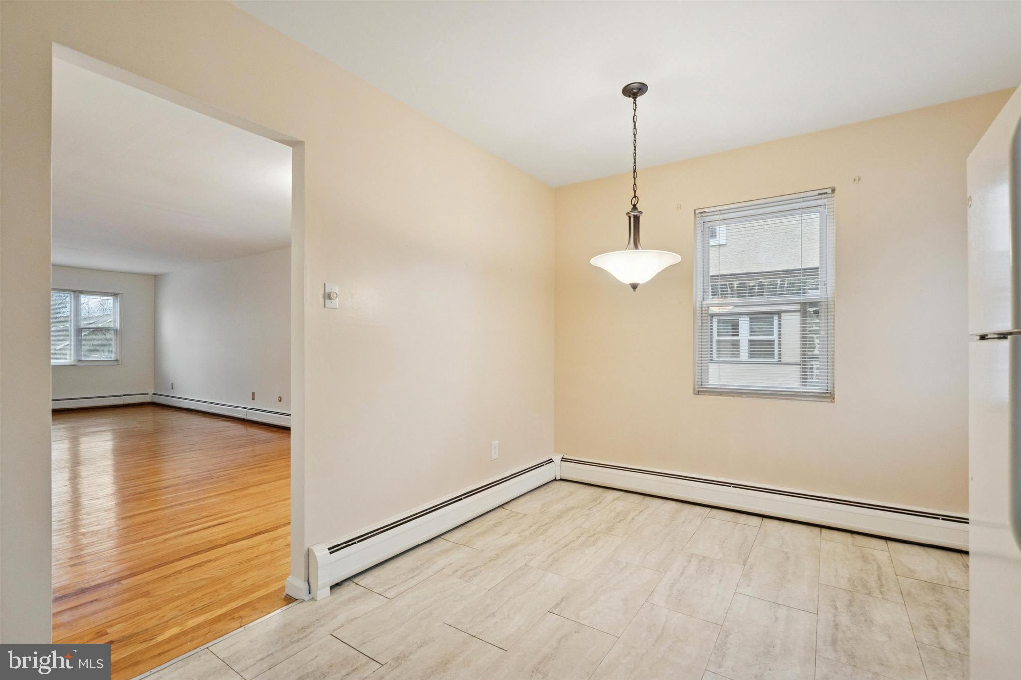 BEVERLY BOULEVARD - Residential