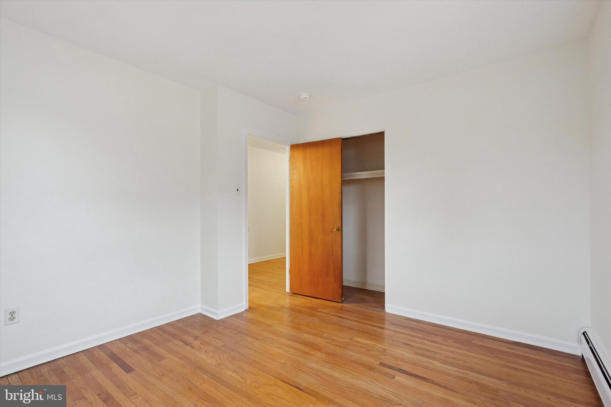 BEVERLY BOULEVARD - Residential