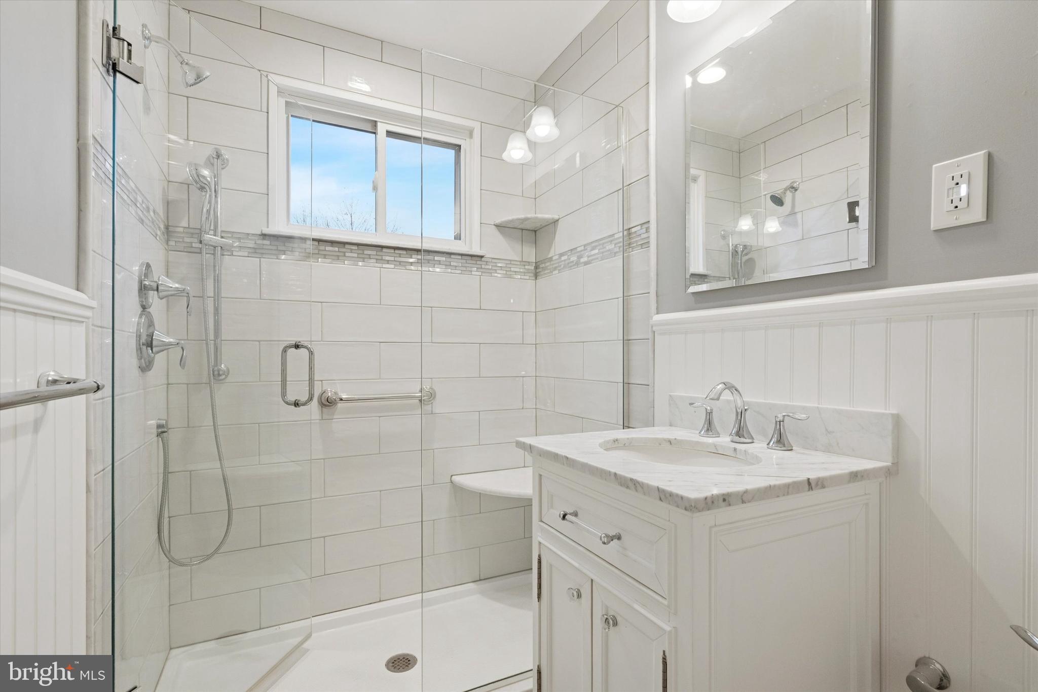 BEVERLY BOULEVARD - Residential