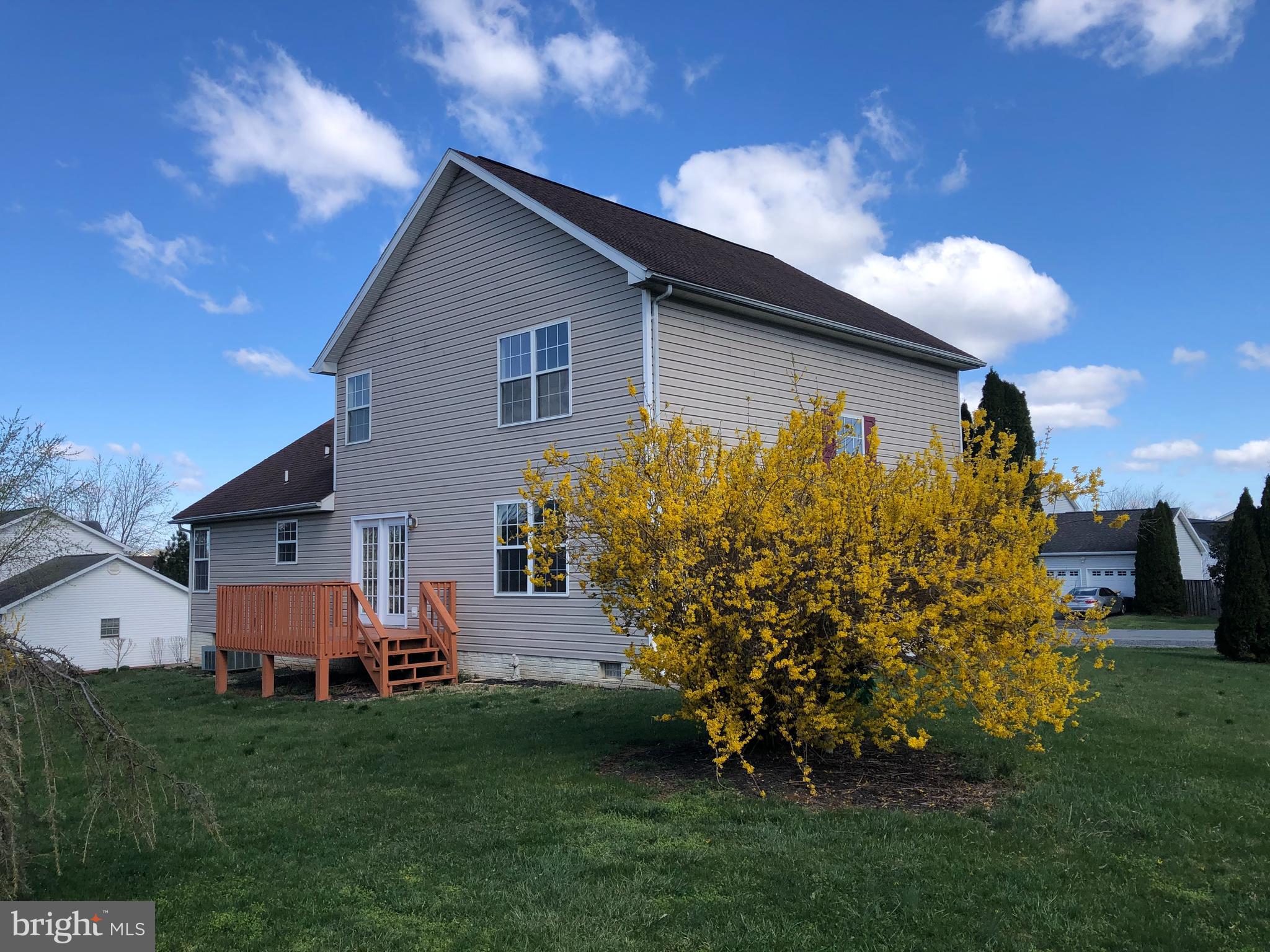 BRIAR RUN - Residential