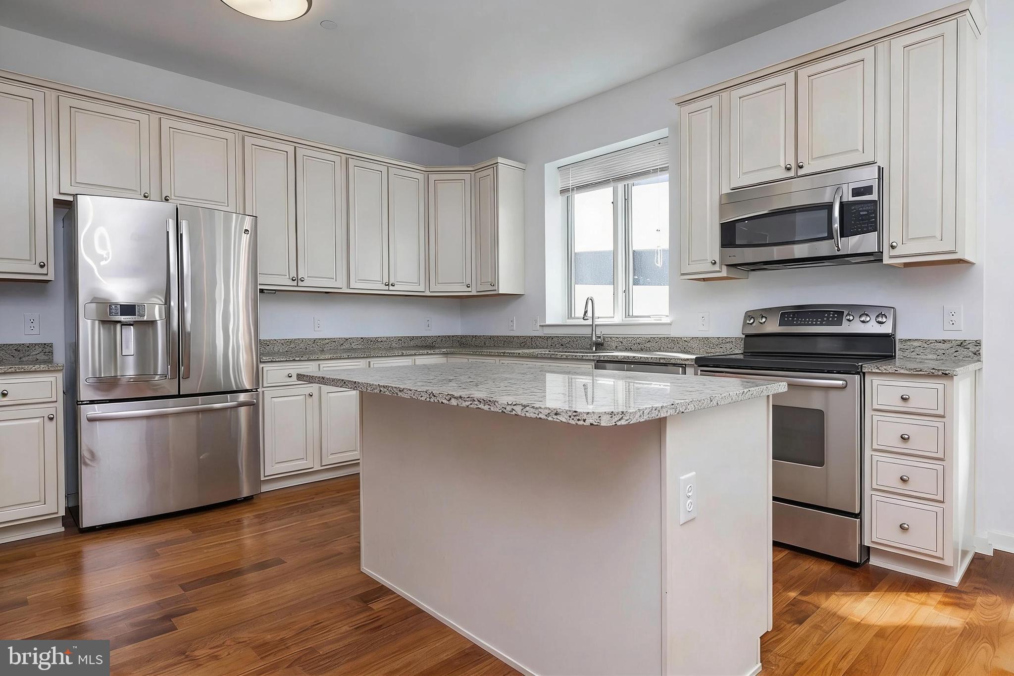 JUSTISON LANDING - Residential