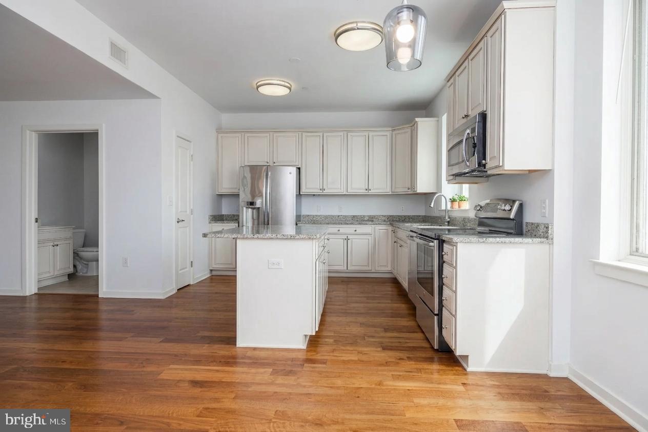 JUSTISON LANDING - Residential