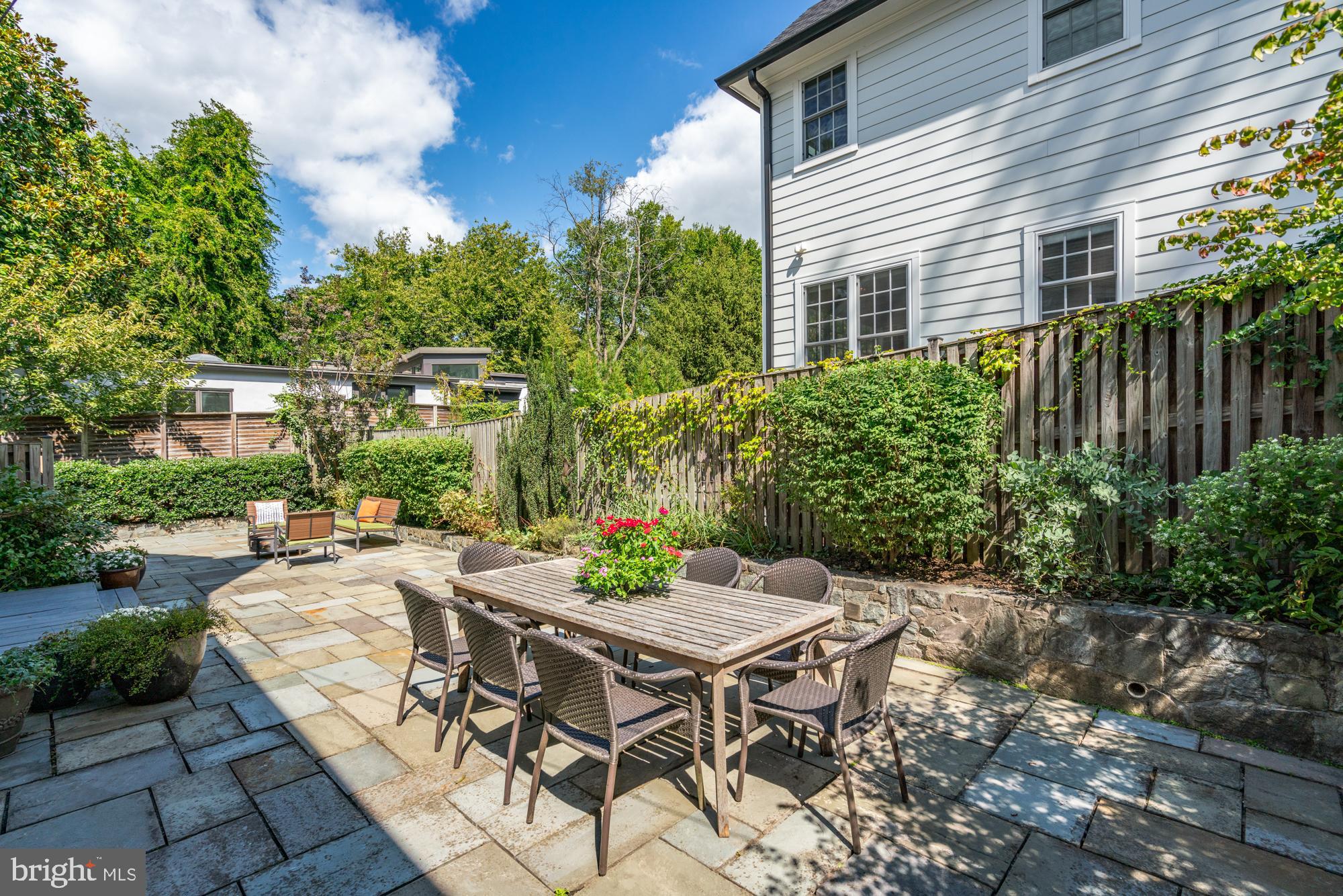 WESTGATE - Residential