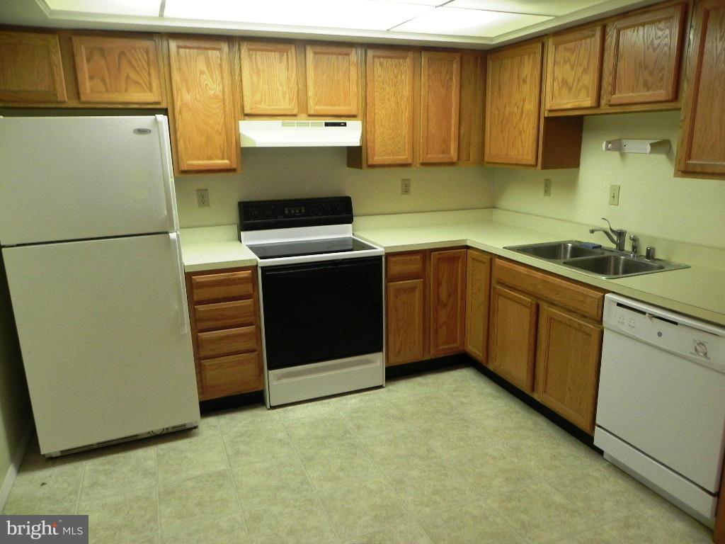 ST CHARLES SUB - BANNISTER - Residential Lease