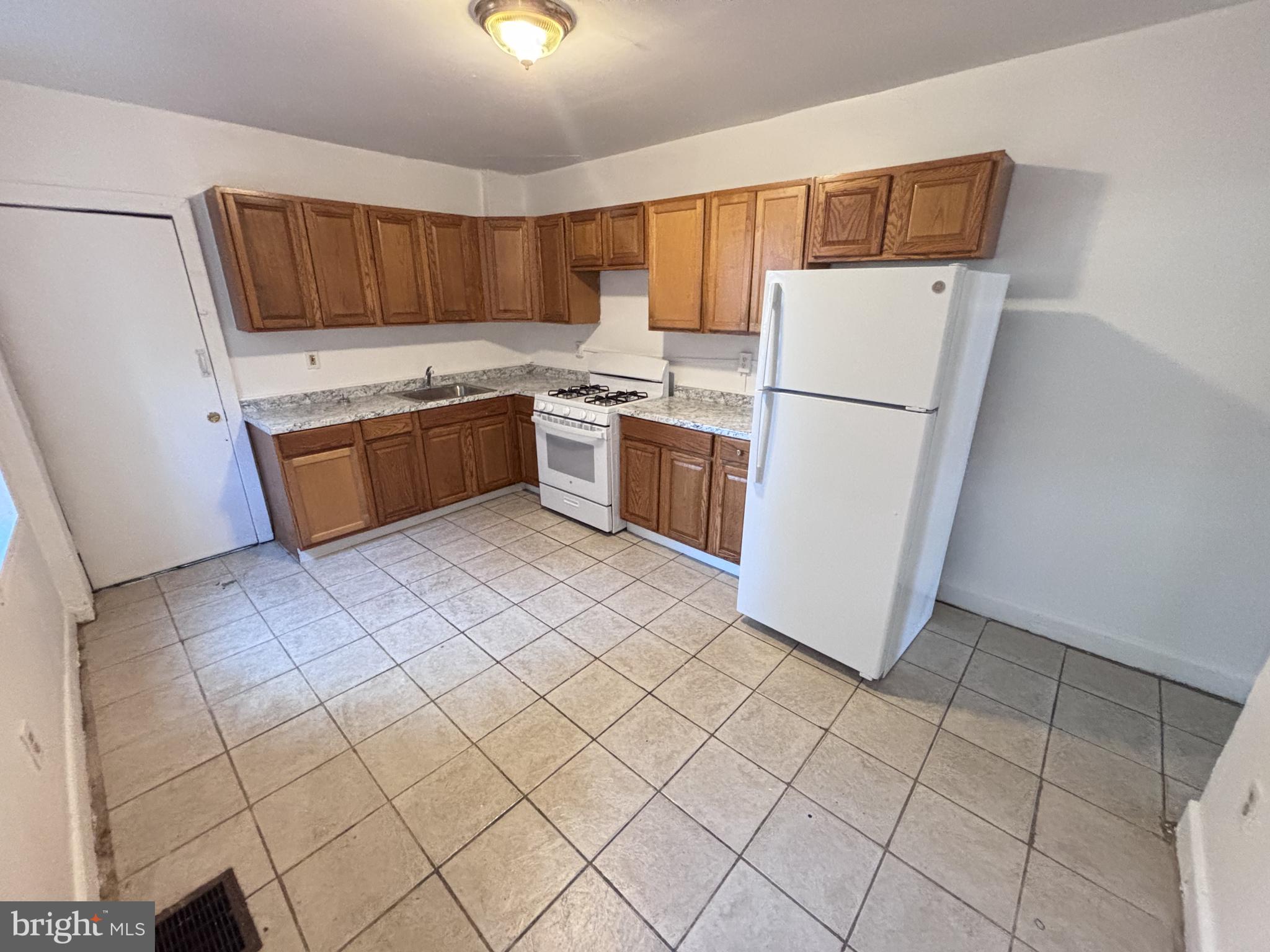 1304 W 4TH STREET