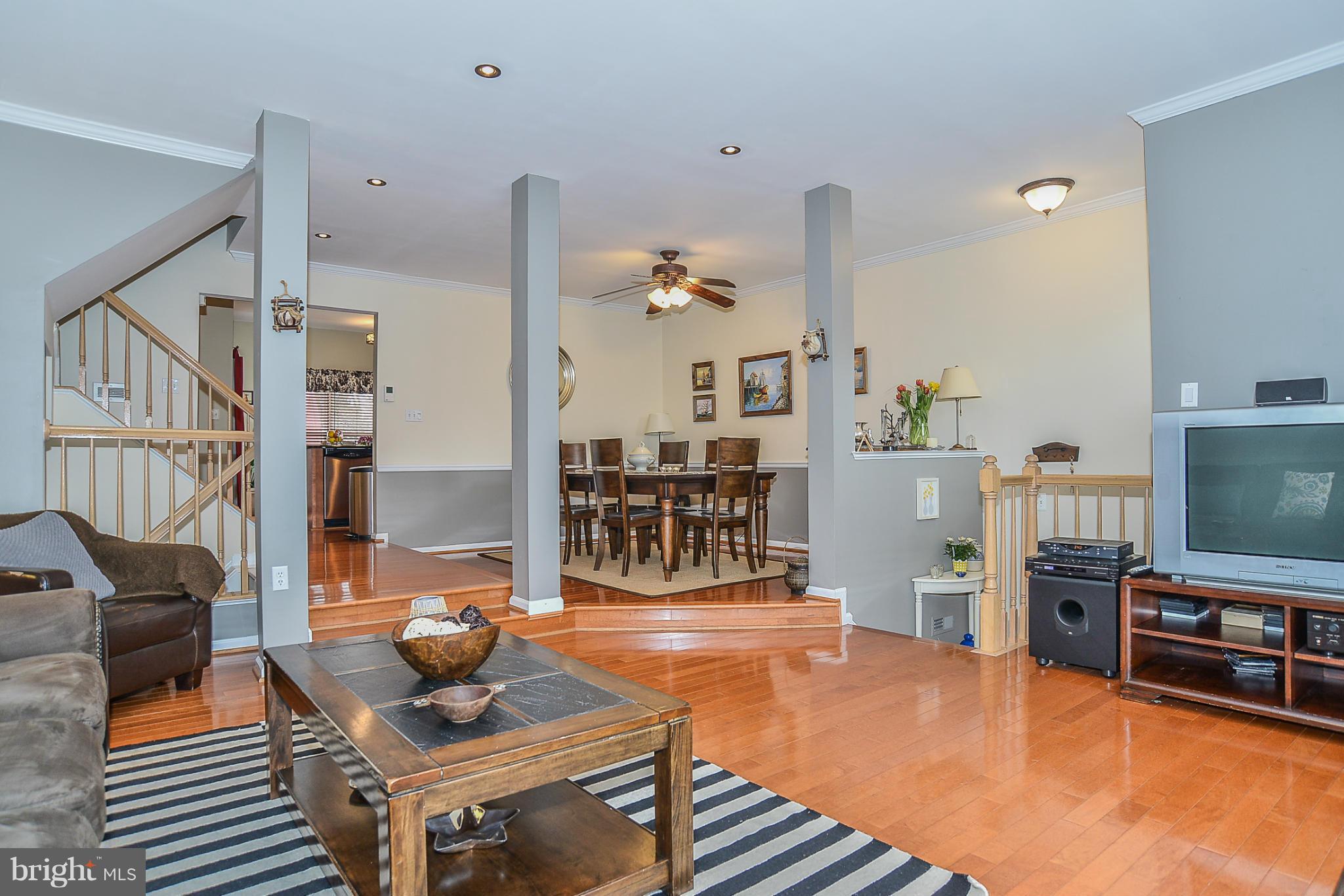 POTOMAC LAKES - Residential