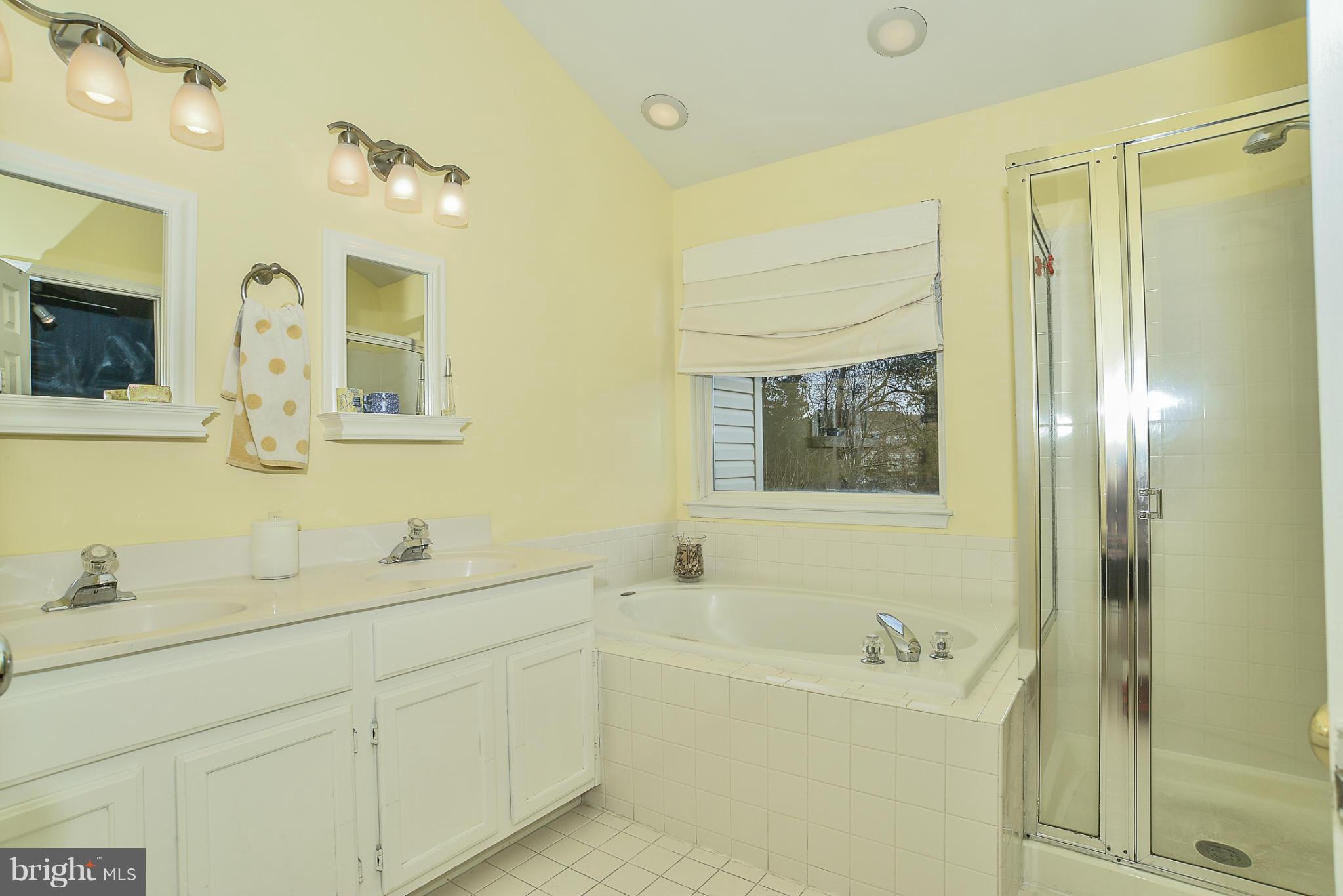 POTOMAC LAKES - Residential