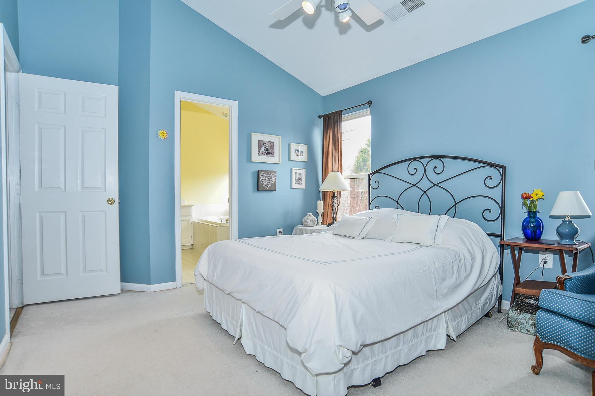 POTOMAC LAKES - Residential