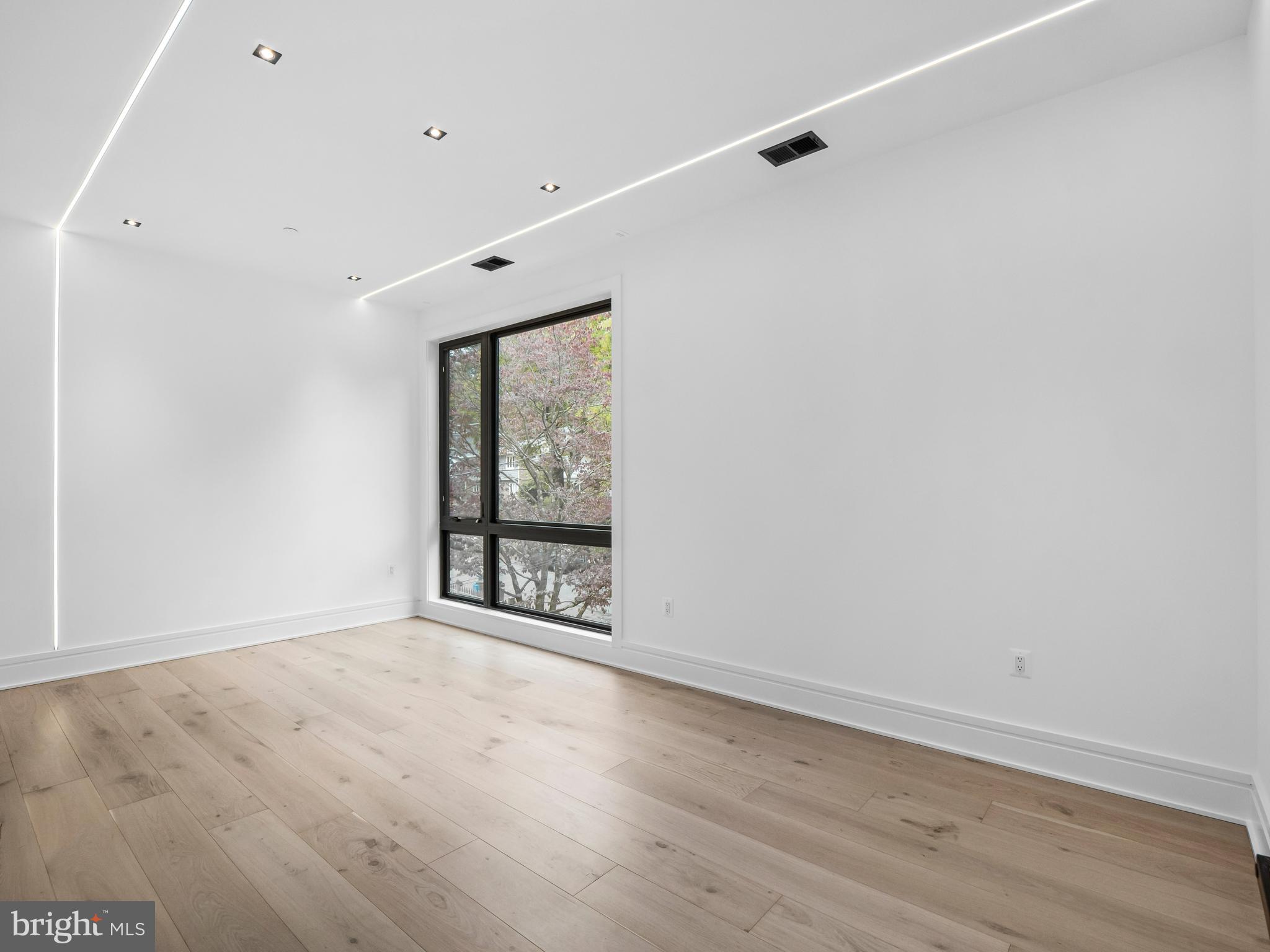 FAIRWAY HILLS - Residential